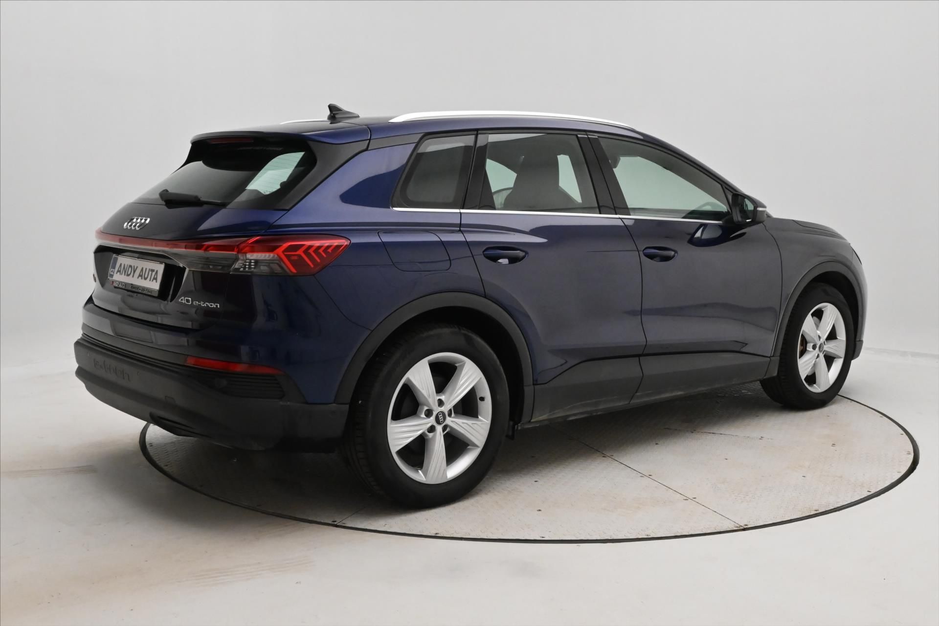 Audi Q4, 40 e-tron 150kW 82kWh Záruka a - fotka 5