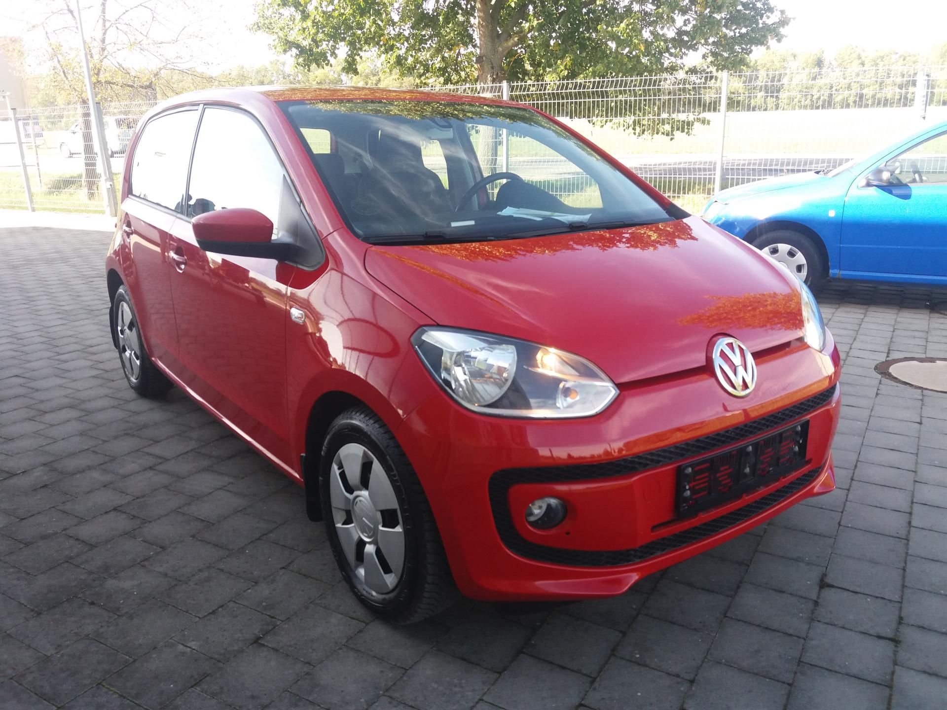 Volkswagen Up!, 1.0i,55kW,VÝHŘE.SEDAD.SERV.KNÍ - fotka 2