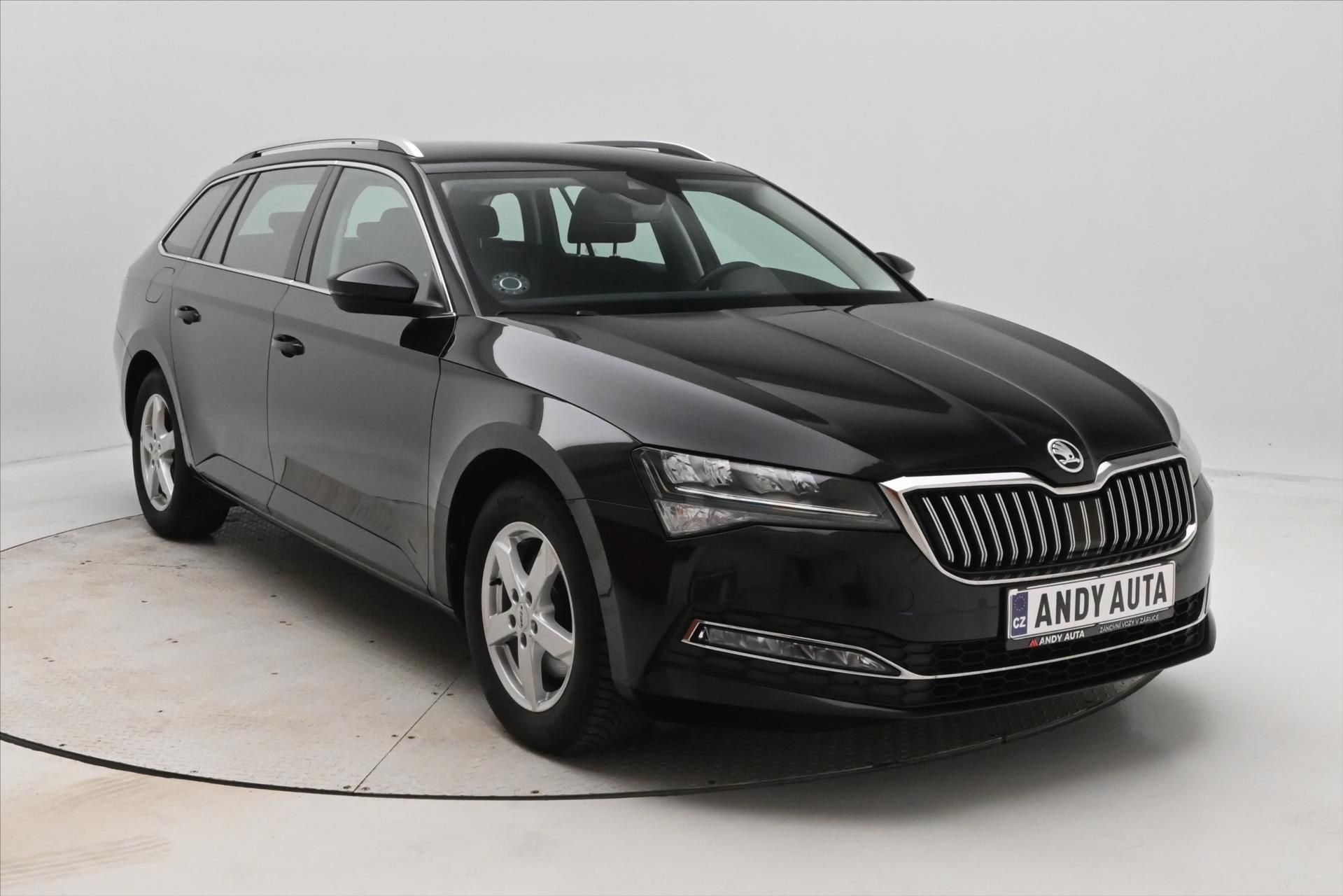 Škoda Superb, 2,0 TDI 110kW DSG Style Záruka - fotka 3