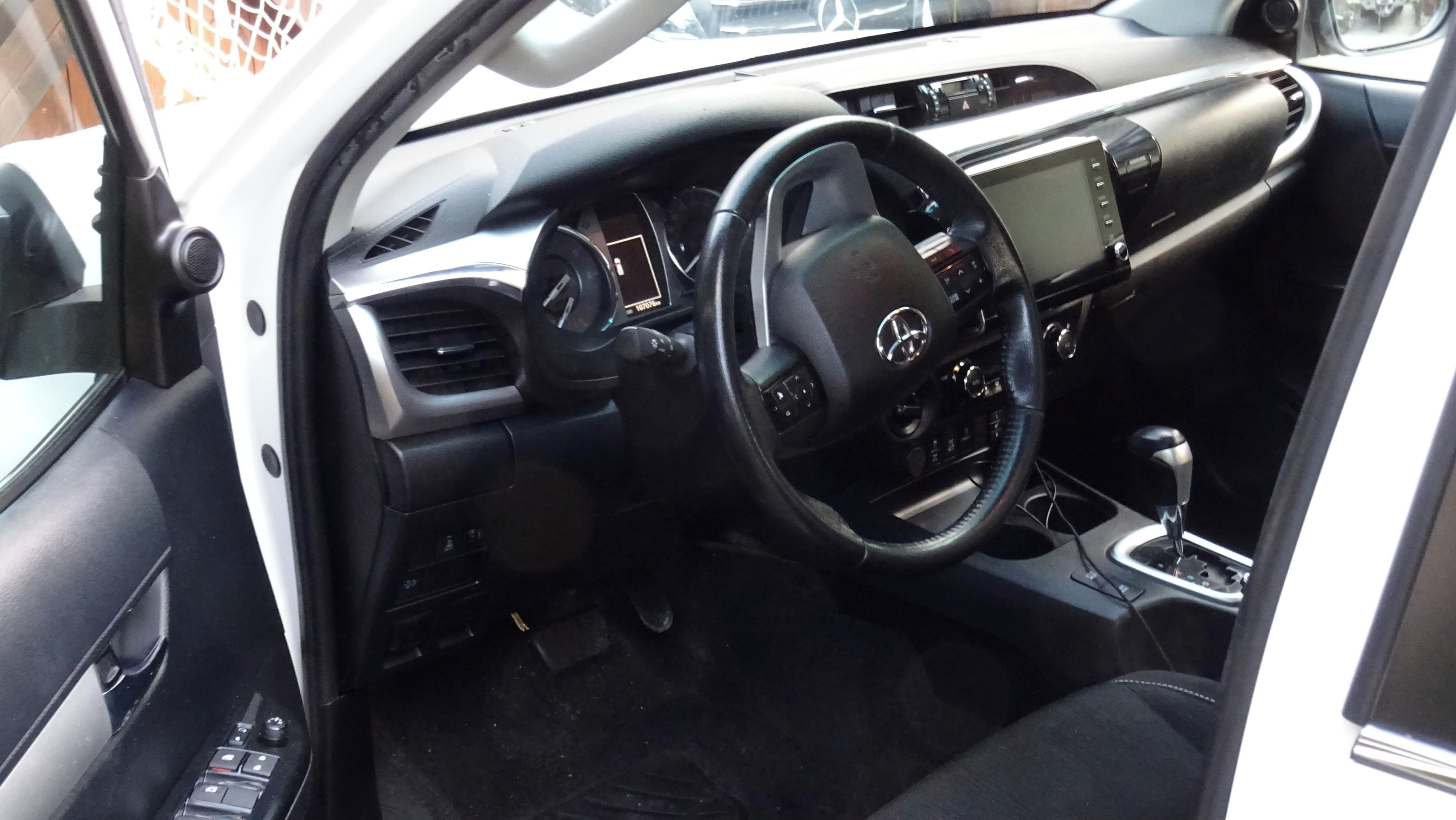 Toyota Hilux - fotka 4