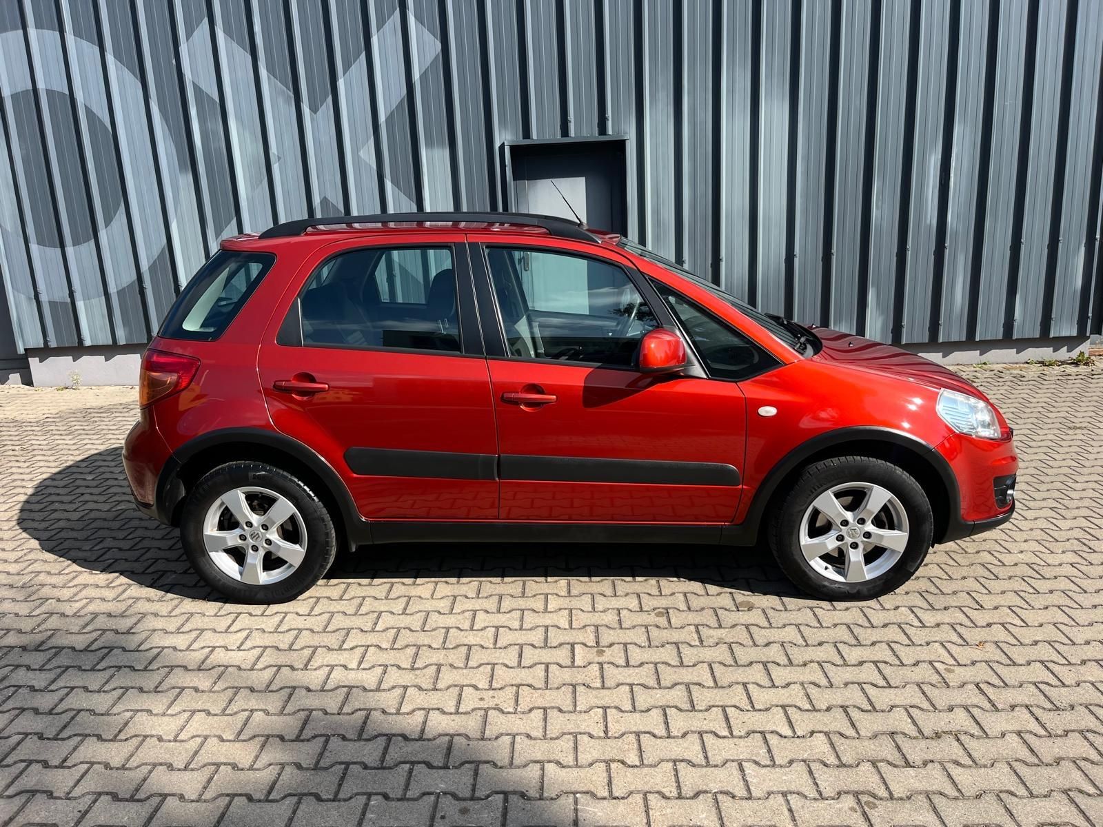Suzuki SX4, 1,6 VVT 4WD /1.maj./ servis.k. - fotka 5