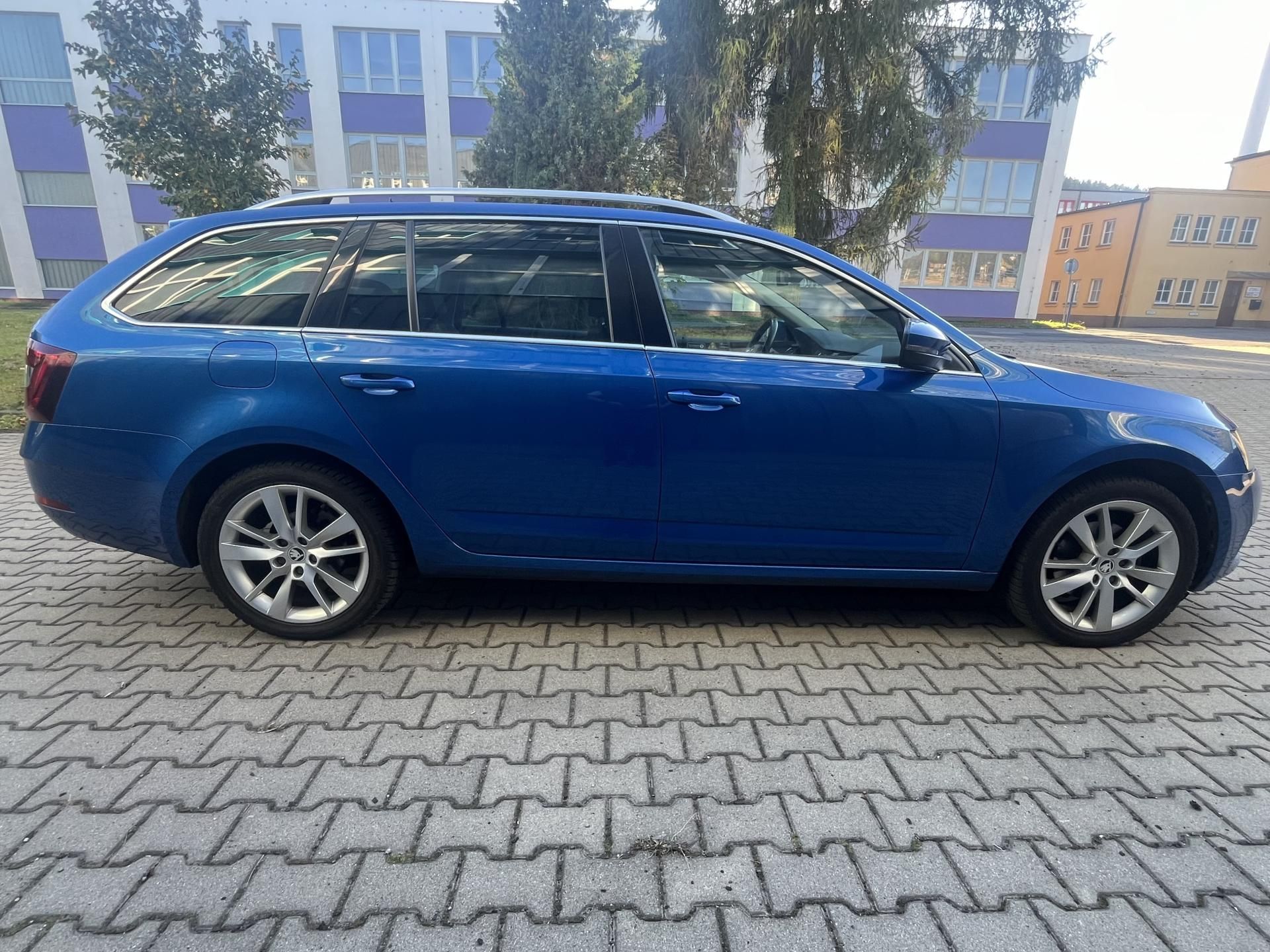 Škoda Octavia, 1,5 TSi DSG/Style/servis/pneu - fotka 6