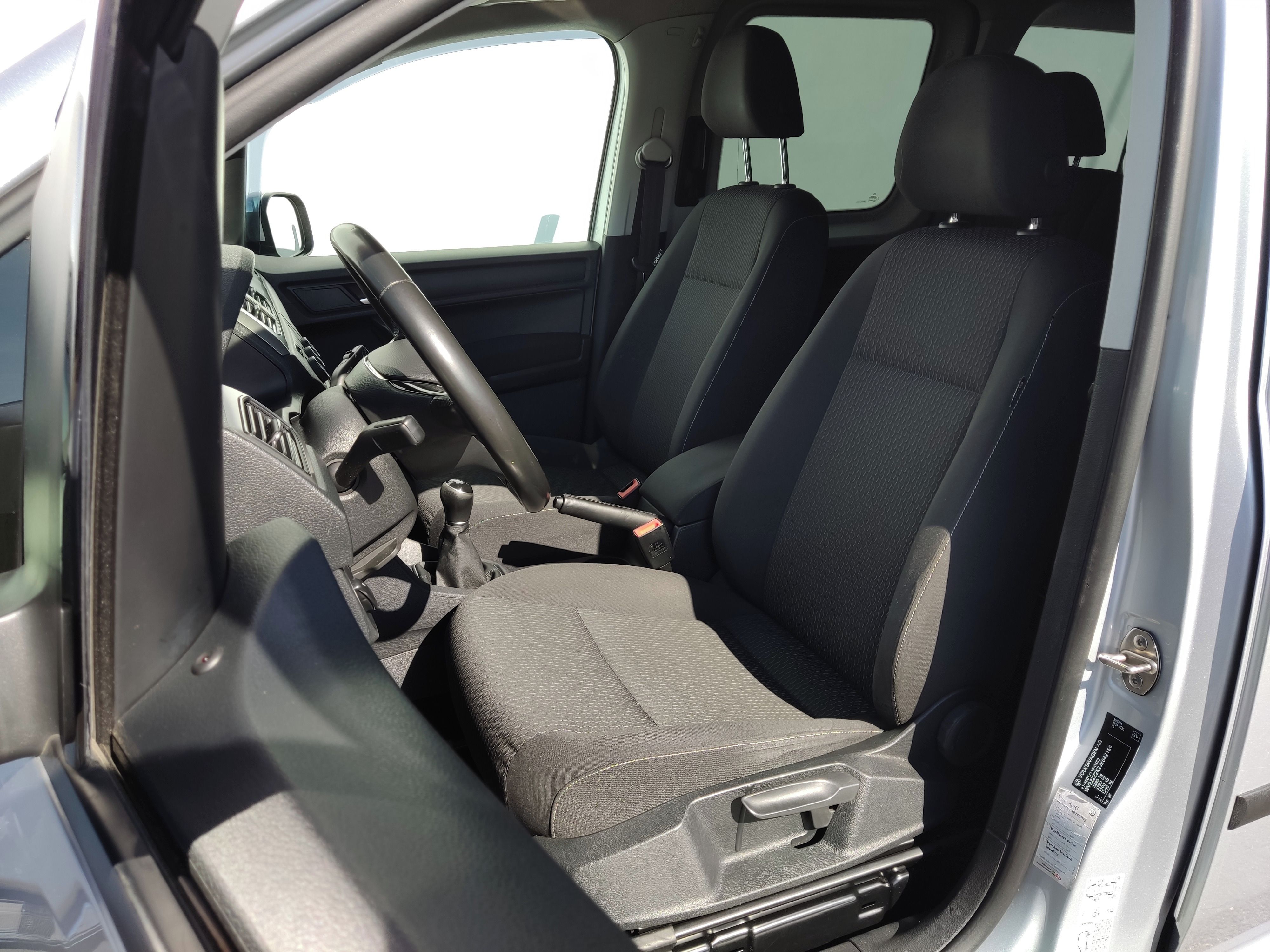 Volkswagen Caddy, 2.0TDI 90 kW 4Motion Trendline - fotka 6