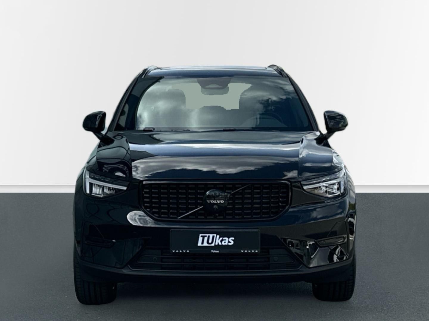 Volvo XC40, 2.0B3 120kW ULTRA BLACK EDITIO - fotka 3