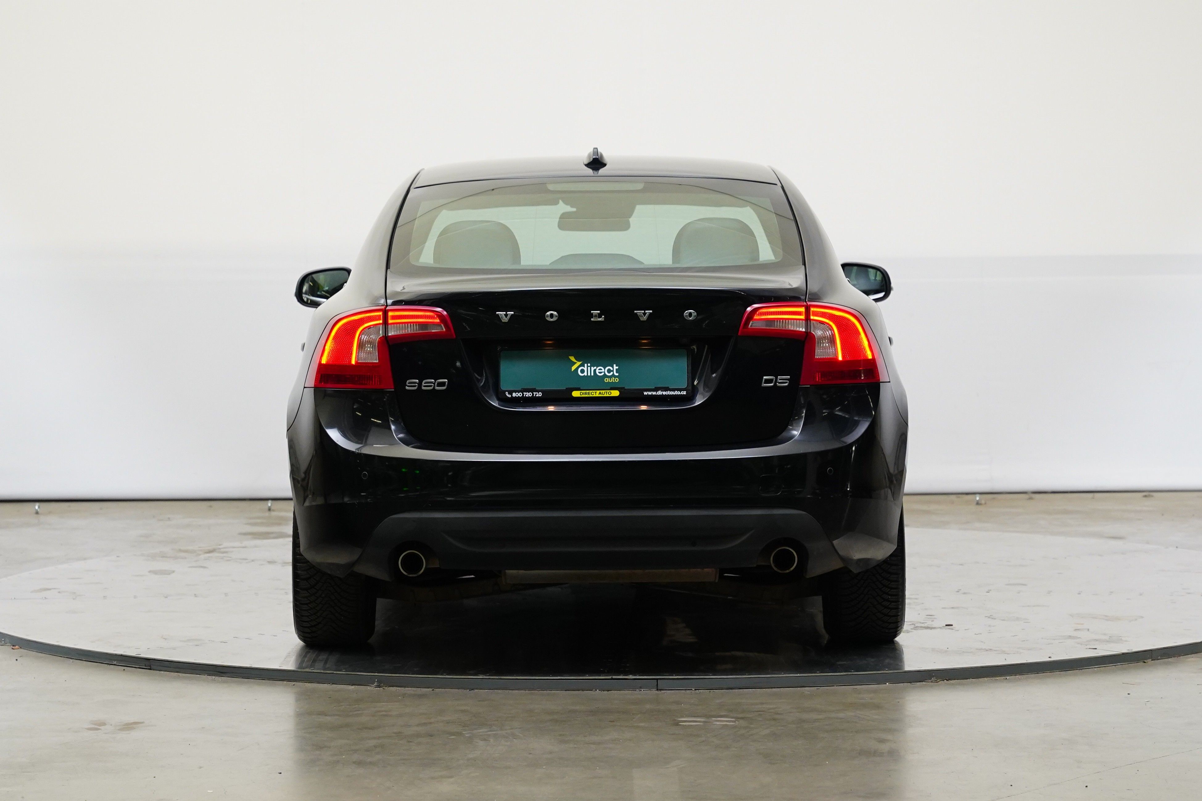 Volvo S60, 2.4 D5 151 kW - fotka 6