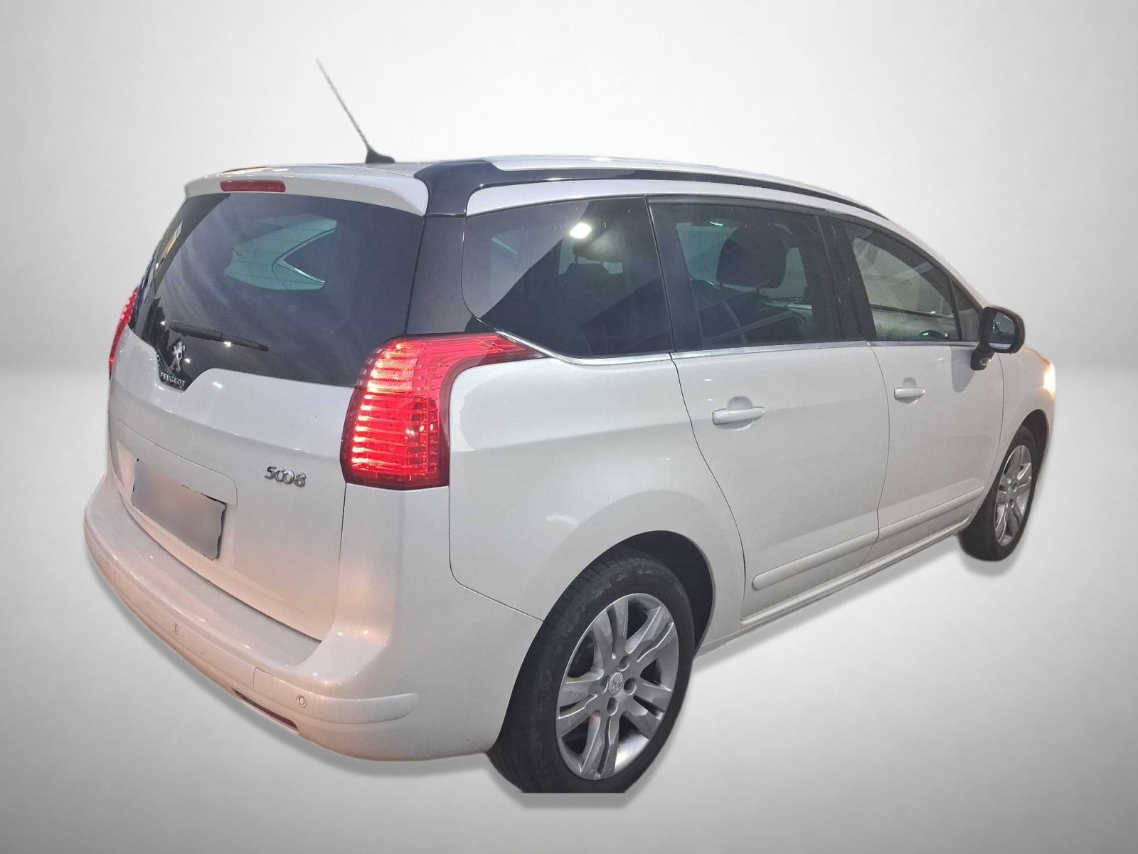 Peugeot 5008, 1.6 HDi, 7 míst, Navi - fotka 2