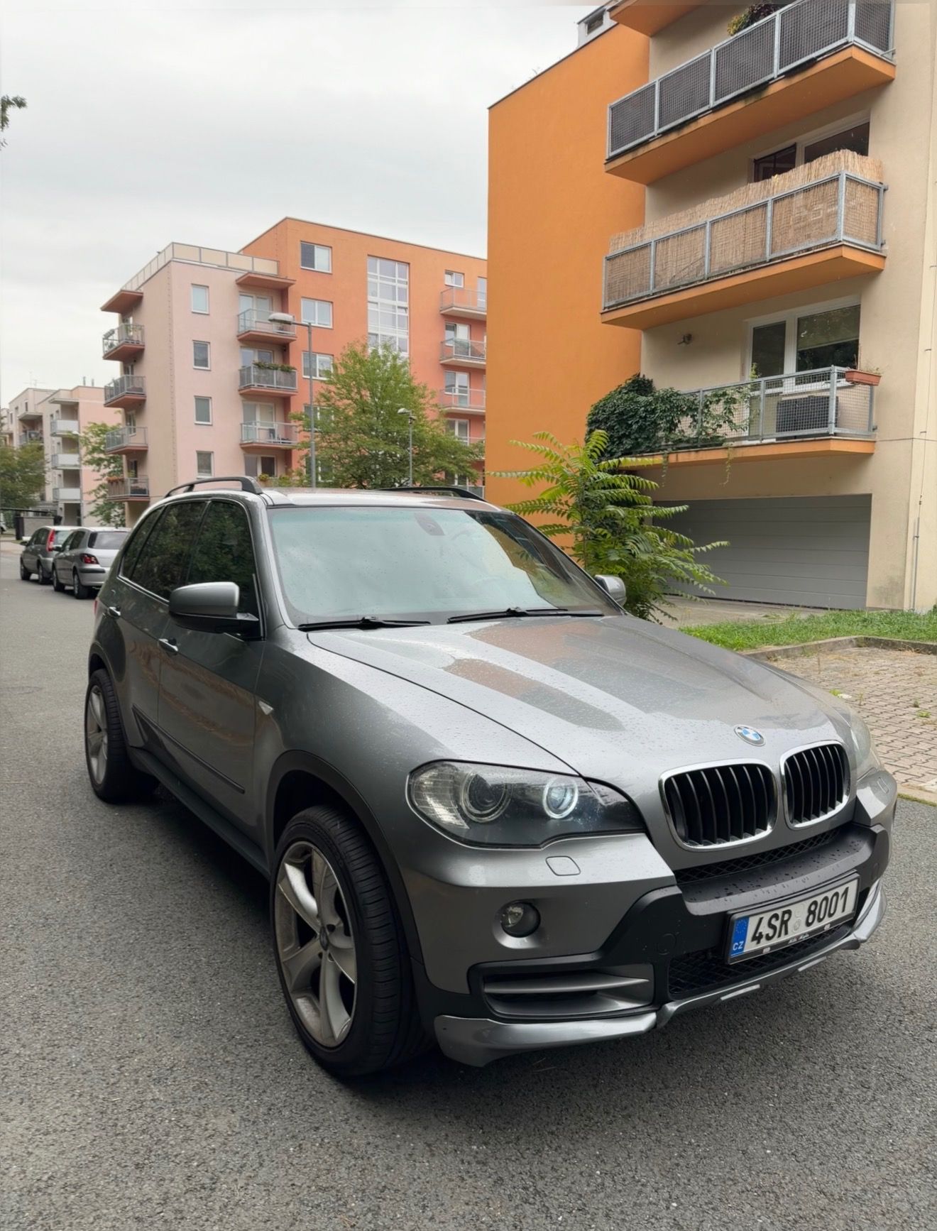 BMW X5, Servisní knížka, servisováno