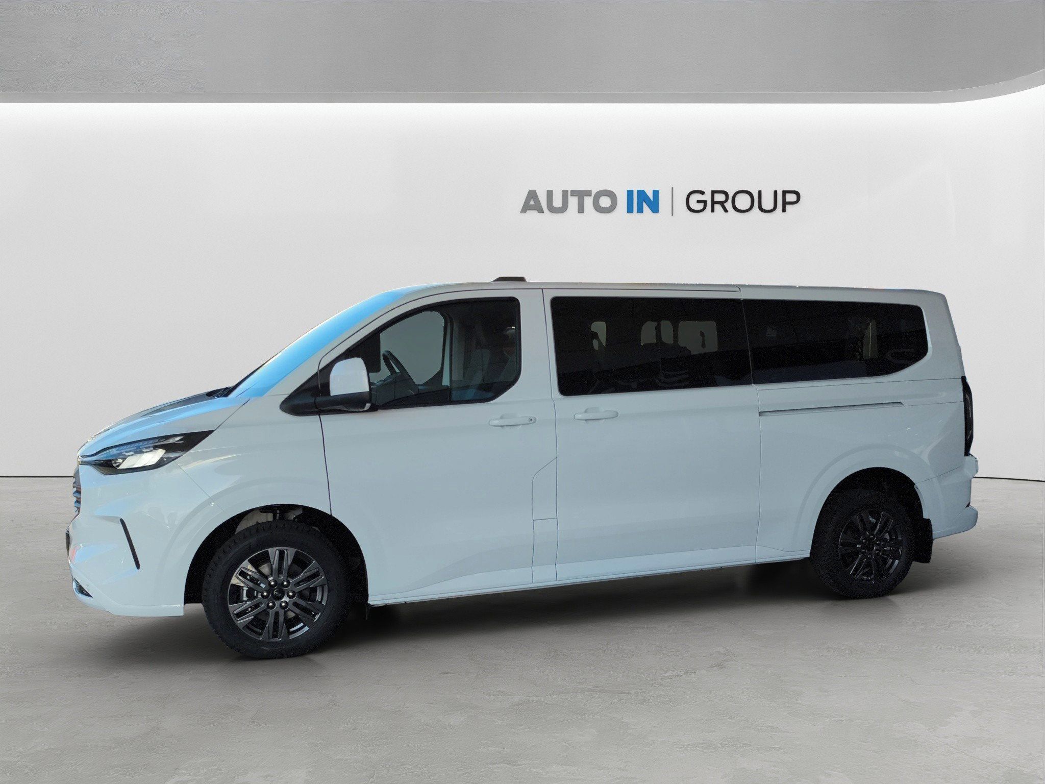 Ford Transit Custom, kombi 2.0 EcoBlue TDI L2 - fotka 5