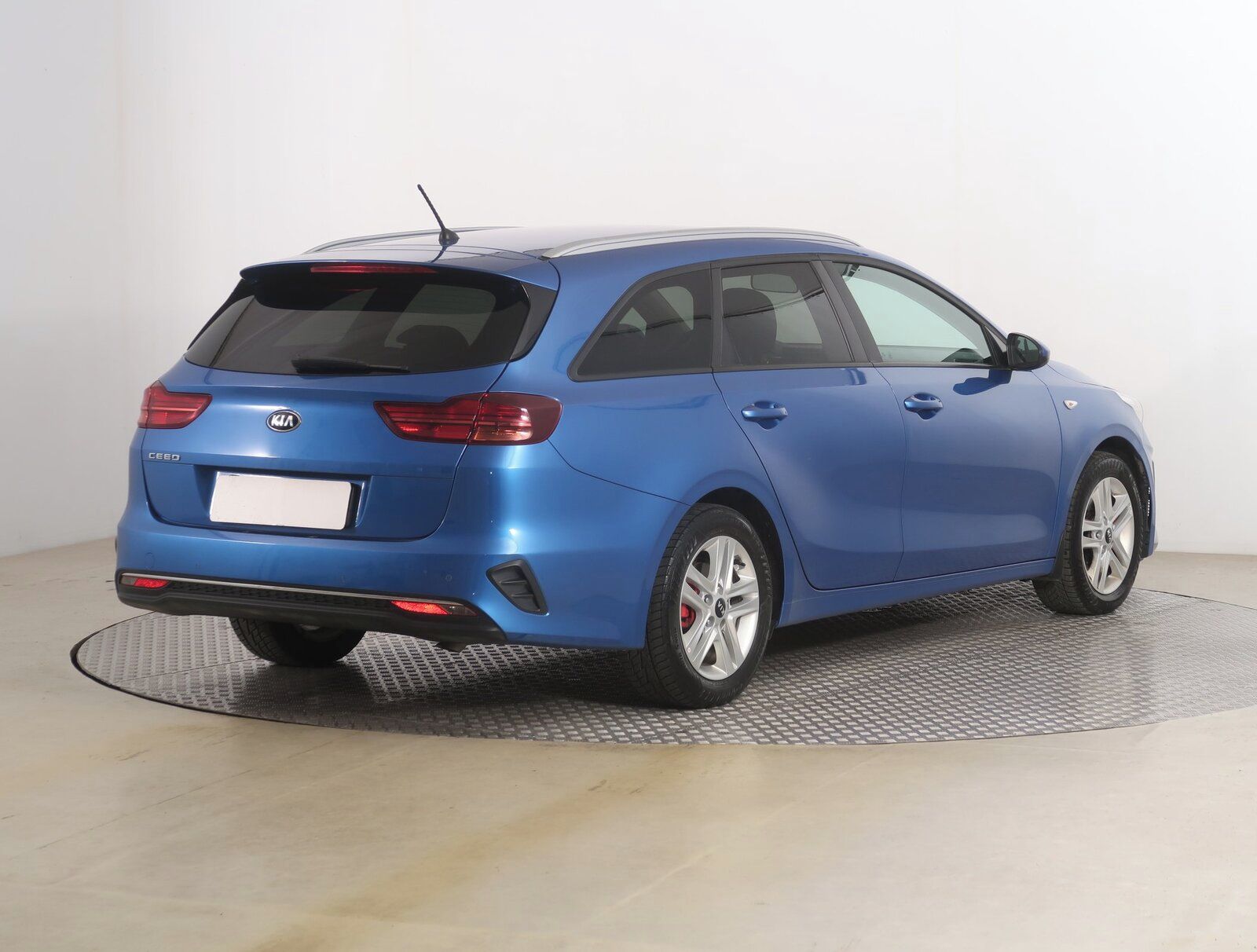 Kia Cee´d, 1.4 T-GDI, Serv.kniha - fotka 5