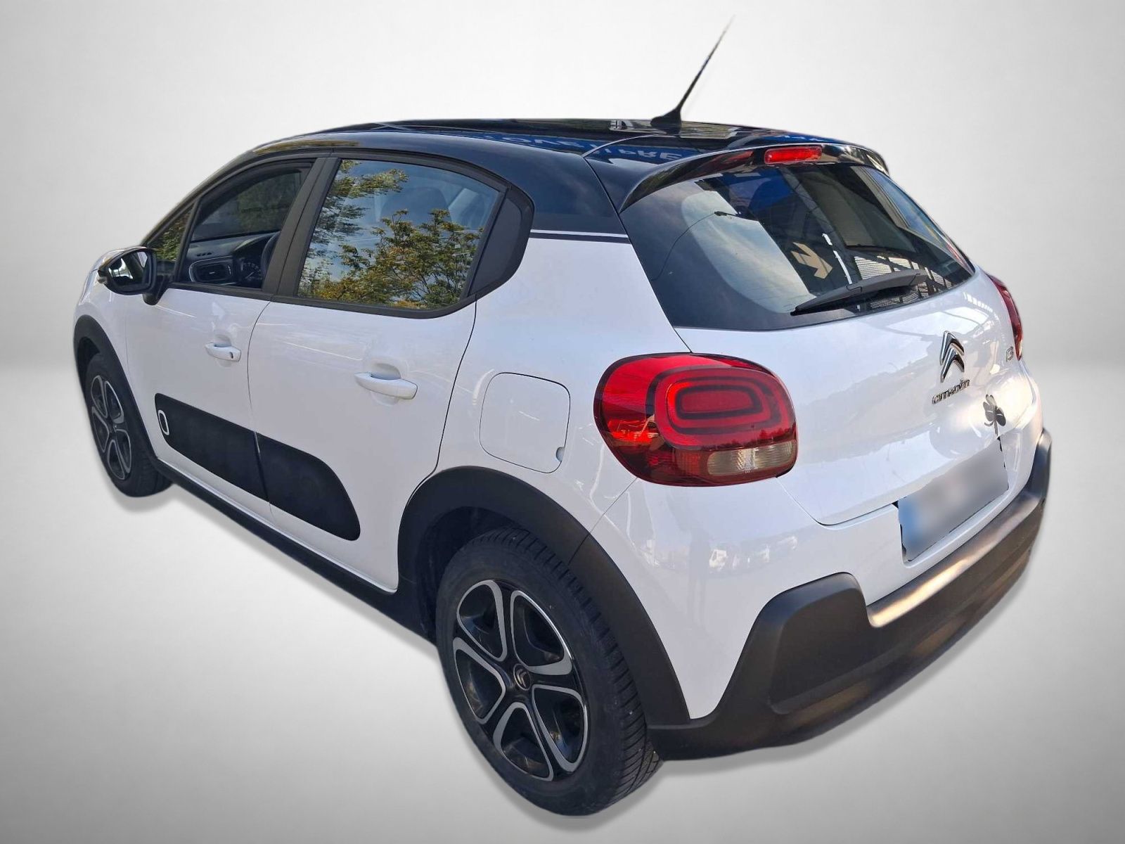 Citroën C3, 1.2 PureTech, ČR,1.maj - fotka 2