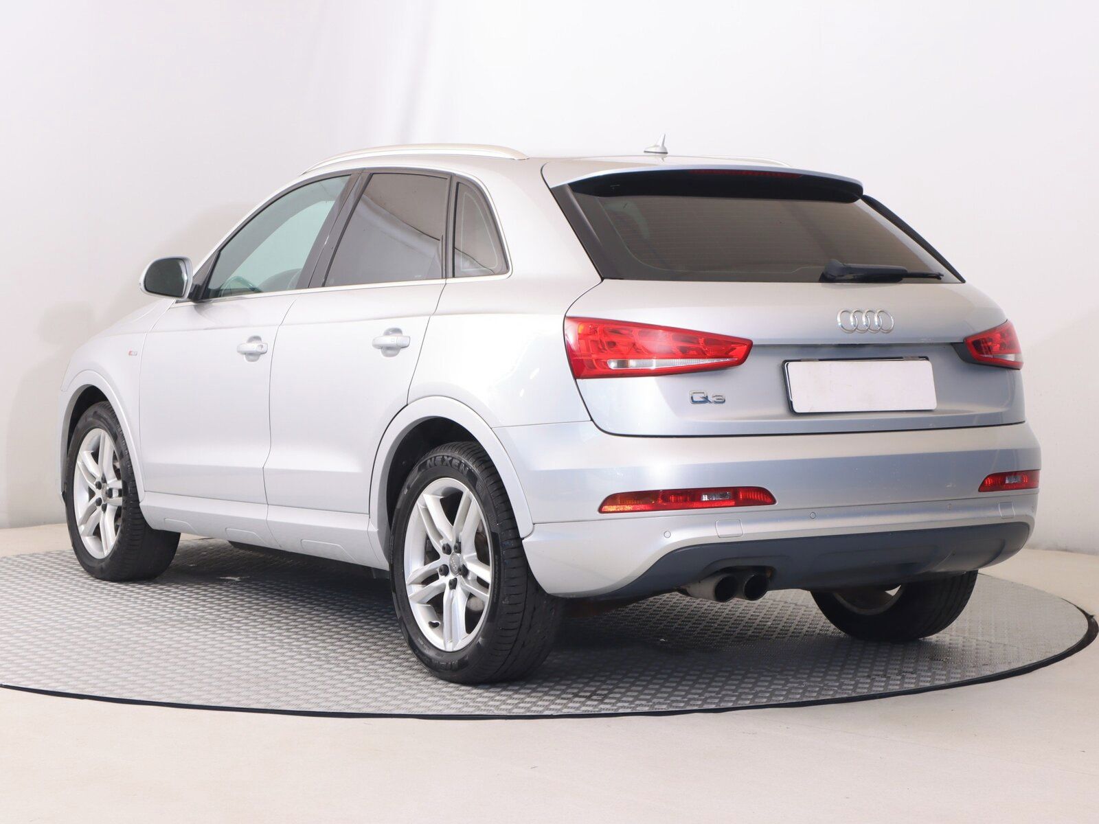 Audi Q3, 2.0 TDI, 4X4, Automat - fotka 4