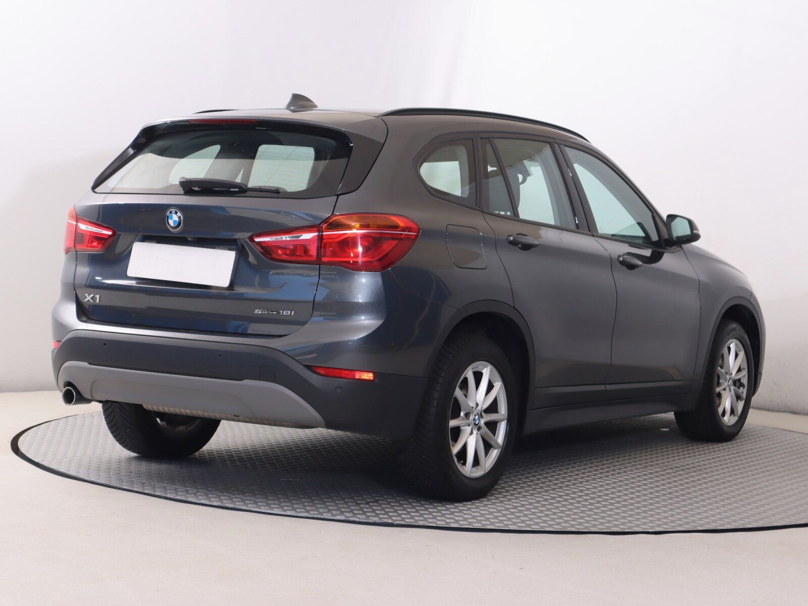 BMW X1, sDrive18i, Automat, Serv.kniha - fotka 5