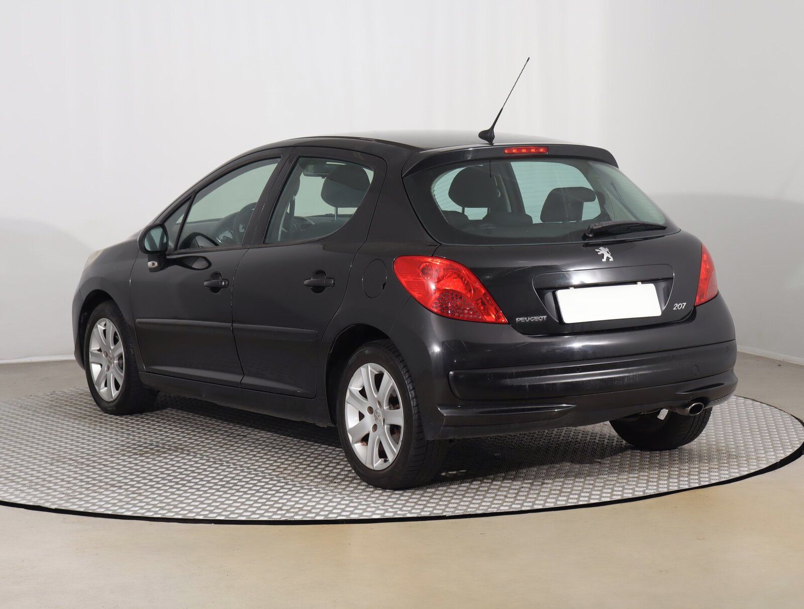 Peugeot 207, 1.6 16V, jezdí dobře - fotka 4