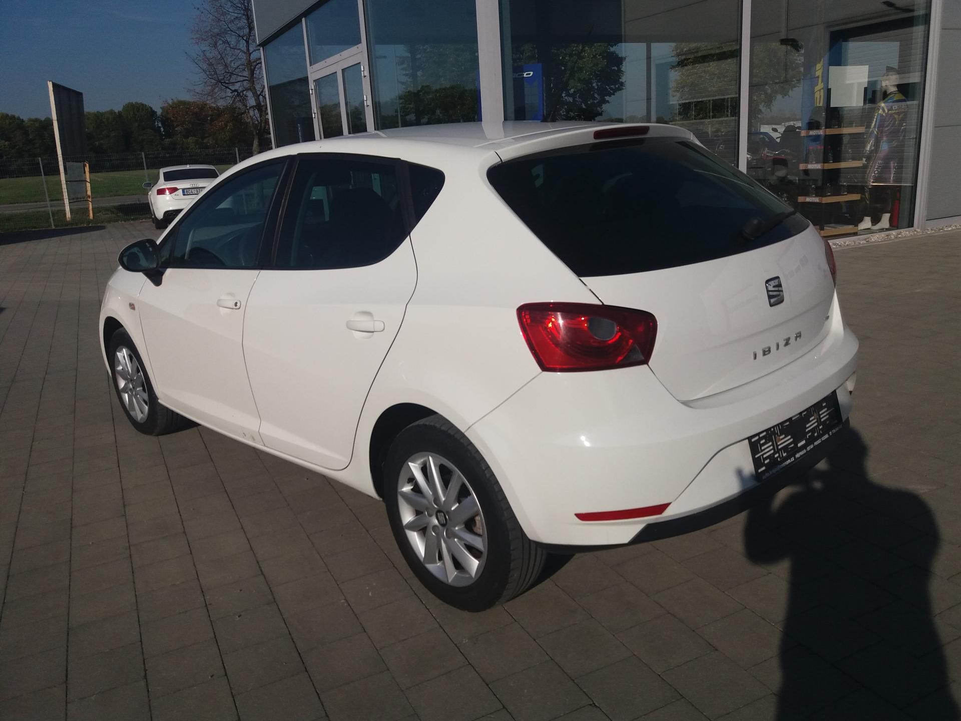 Seat Ibiza, 1.2TSi,63kW,ESP,DIG.KLIM, - fotka 6