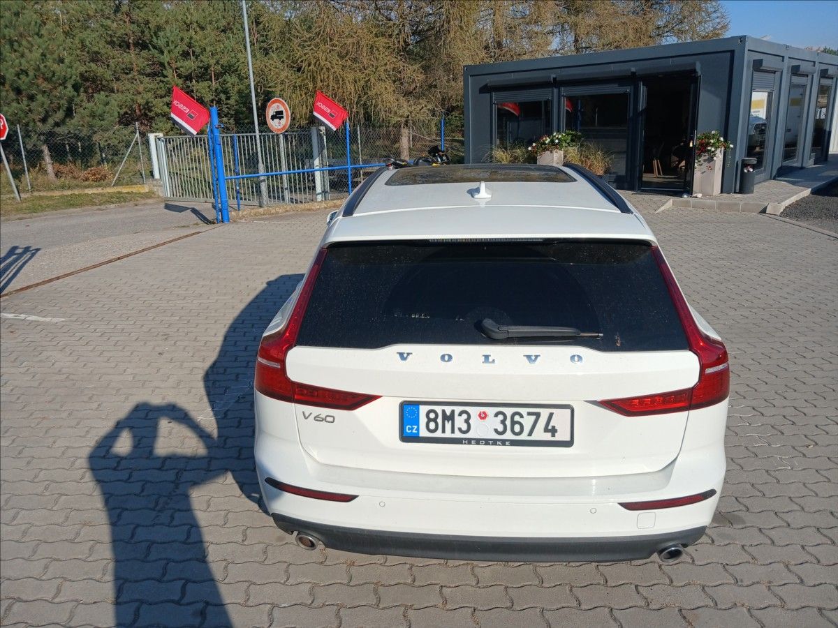 Volvo V60, 2,0 V 60 - fotka 5