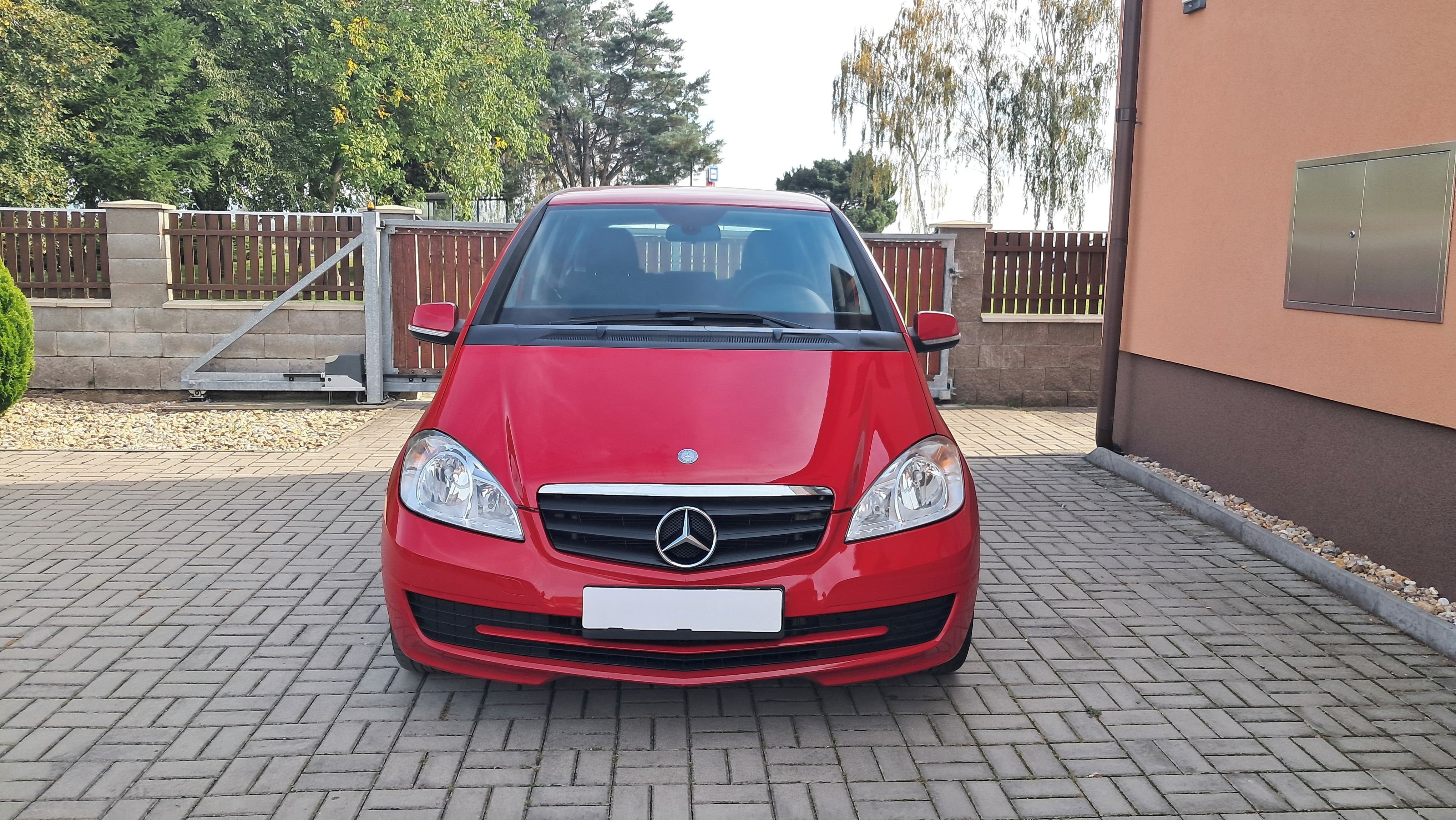Mercedes-Benz Třídy A, 160 / 1.5i / 99 000 KM ČR - fotka 2