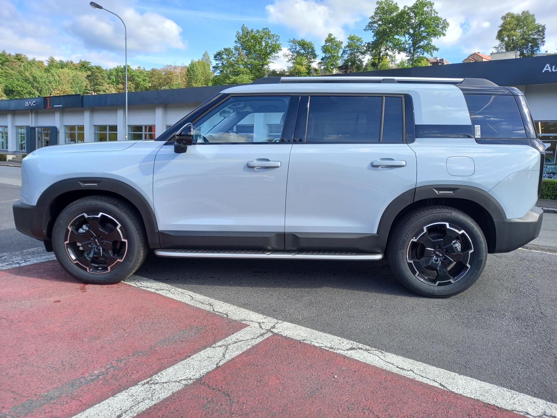 BAIC BJ30, ALL IN 1.5T 298kW HEV 4×4 - fotka 2