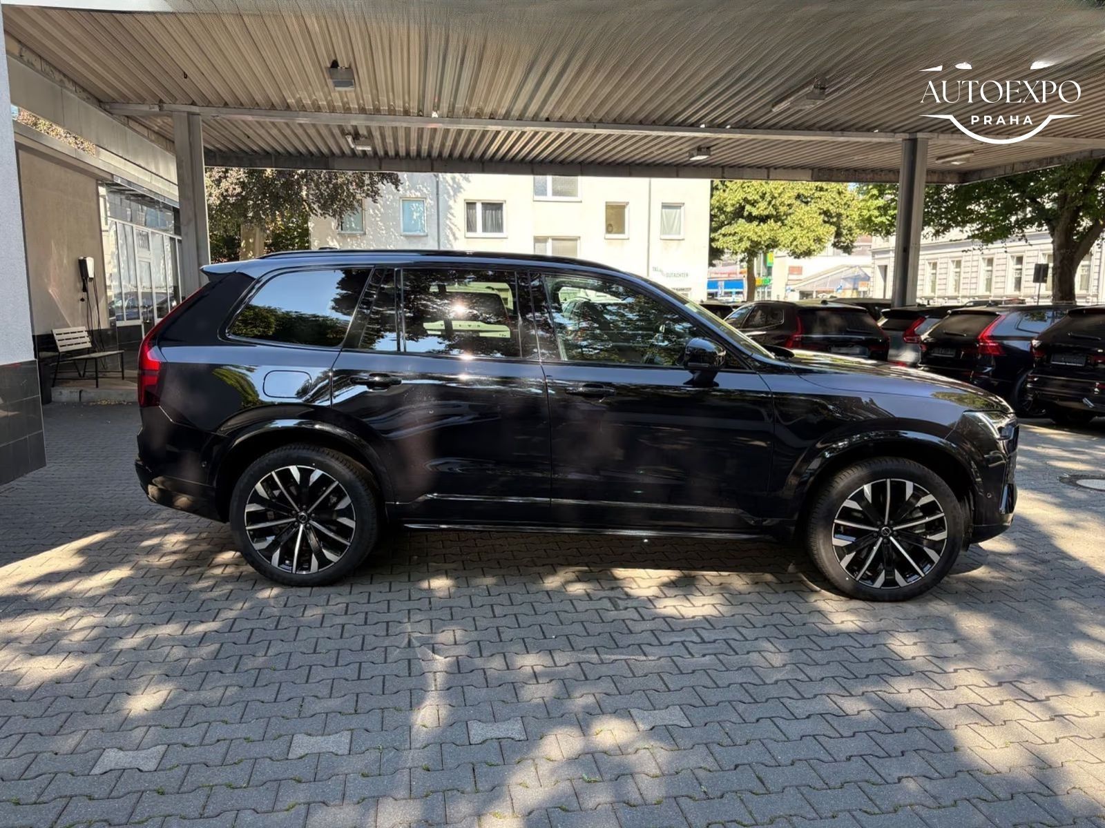 Volvo XC90, T8 Plus Dark*PANORAMA*HeadUp - fotka 3