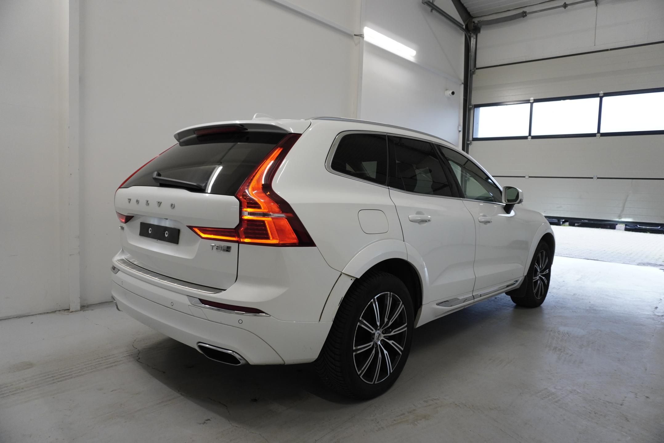 Volvo XC60, 2,0 T8 TWIN ENGINE 4WD AUT. - fotka 5