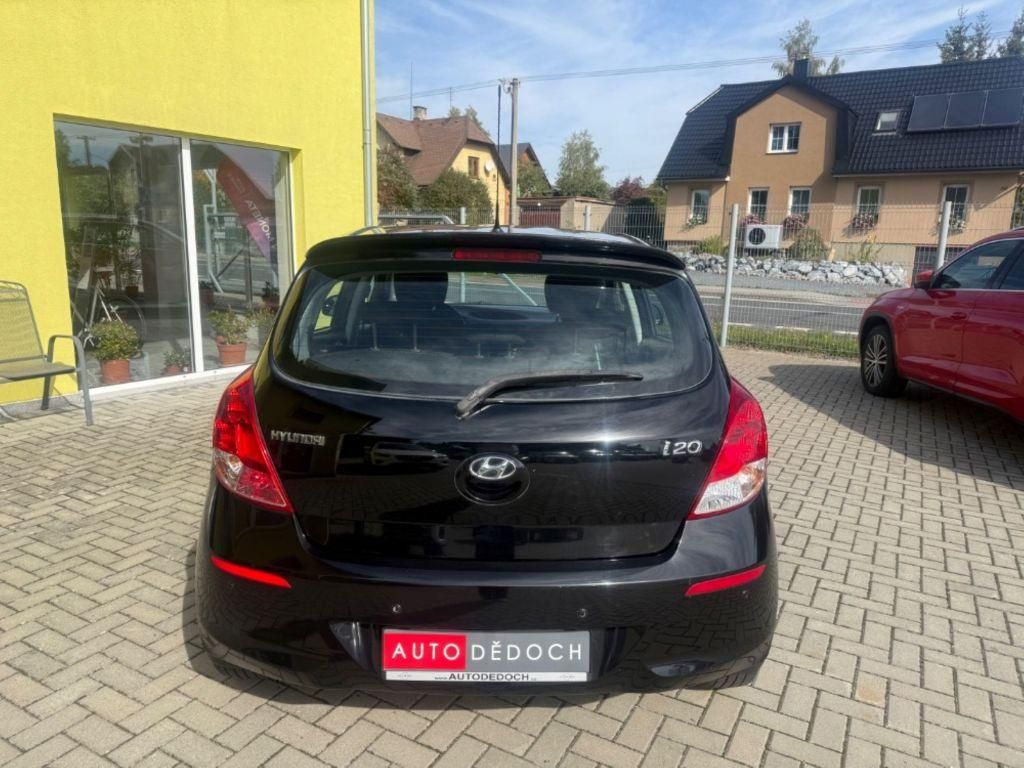 Hyundai i20, 1,2i VÝHŘ.SEDADLA JEN 107tis. - fotka 6