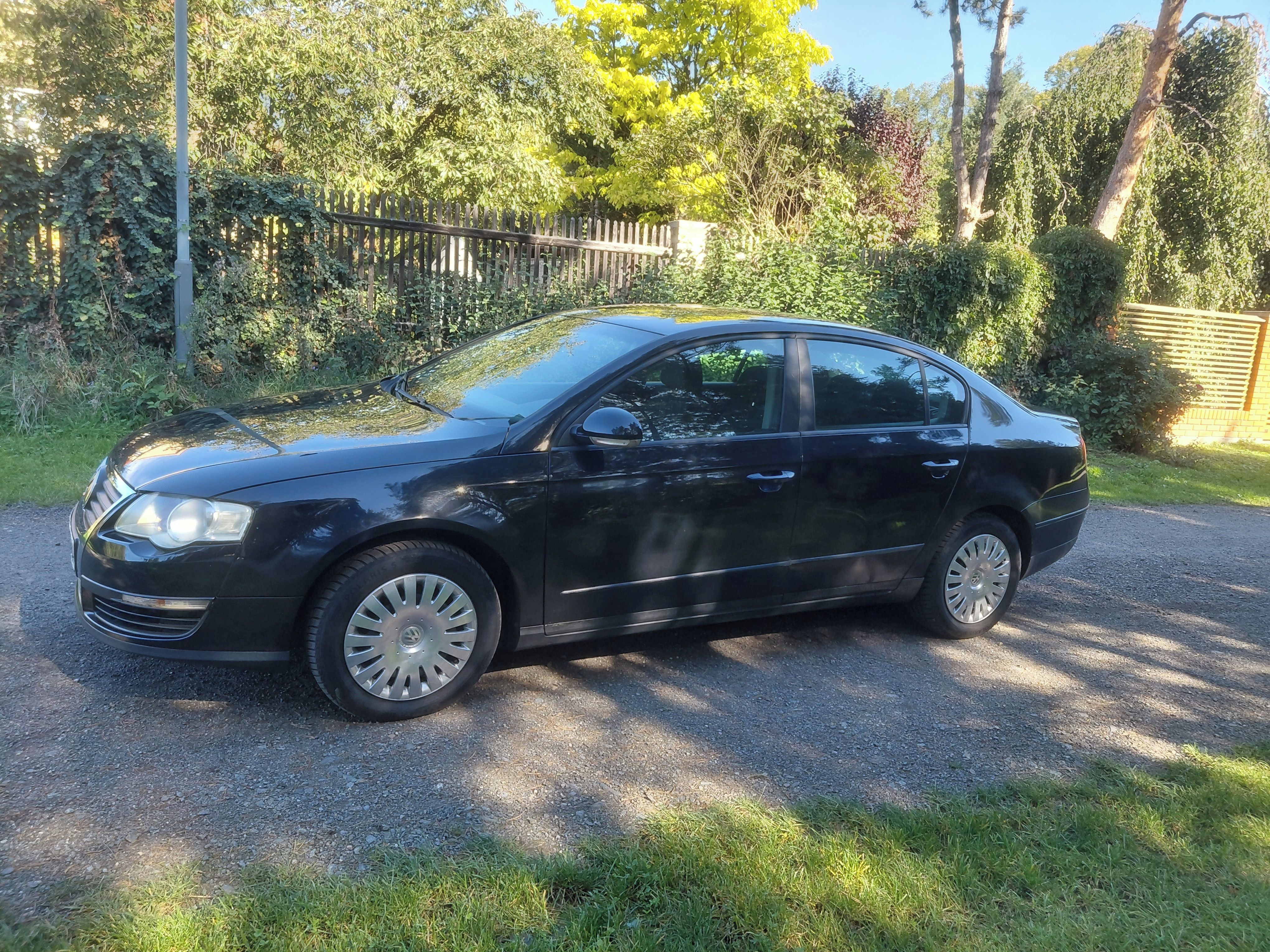 Volkswagen Passat, 1.9TDI 77kw Komfort,Sedan - fotka 4