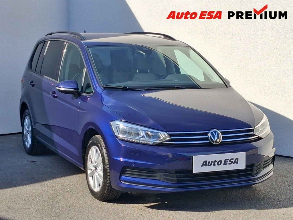 Volkswagen Touran, 2.0 TDi,2.maj,ČR,DSG,LED
