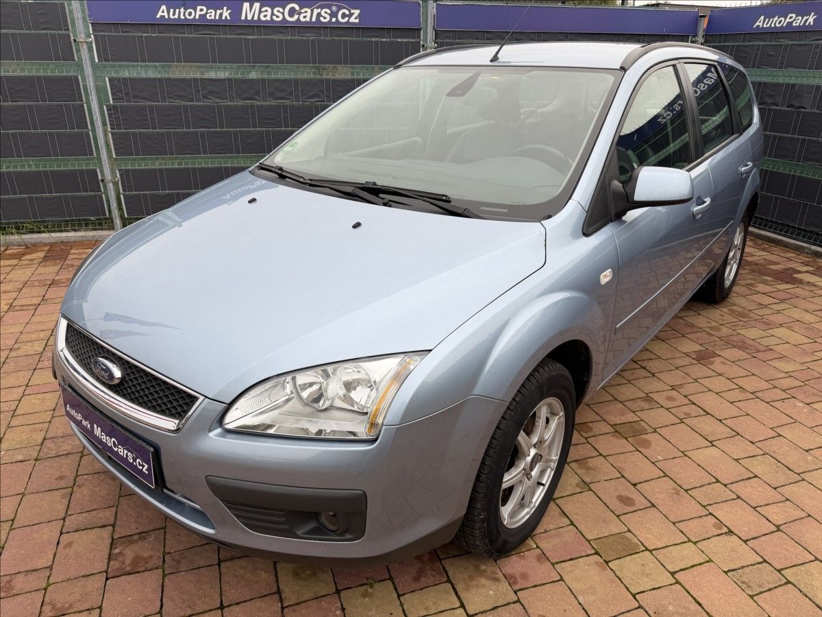 Ford Focus, 1.6 Ghia - fotka 4