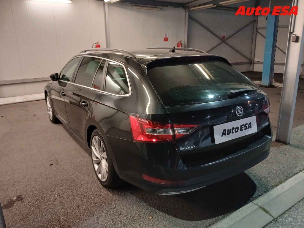 Škoda Superb, 2.0 TDi,ČR,Ambition,bixen - fotka 2
