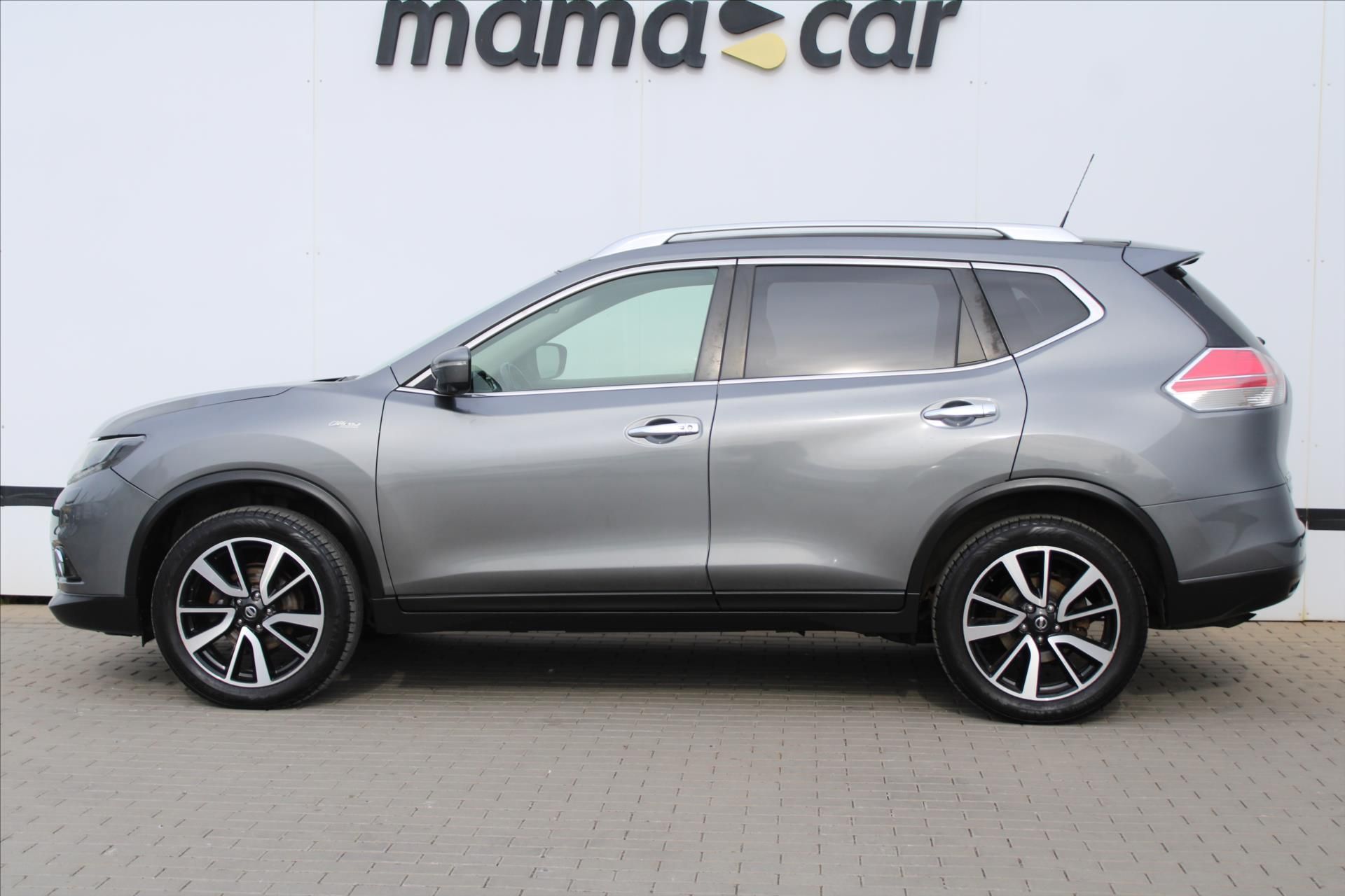 Nissan X-Trail, 1.6 dCi 96kW 4x4 ACENTA - fotka 4