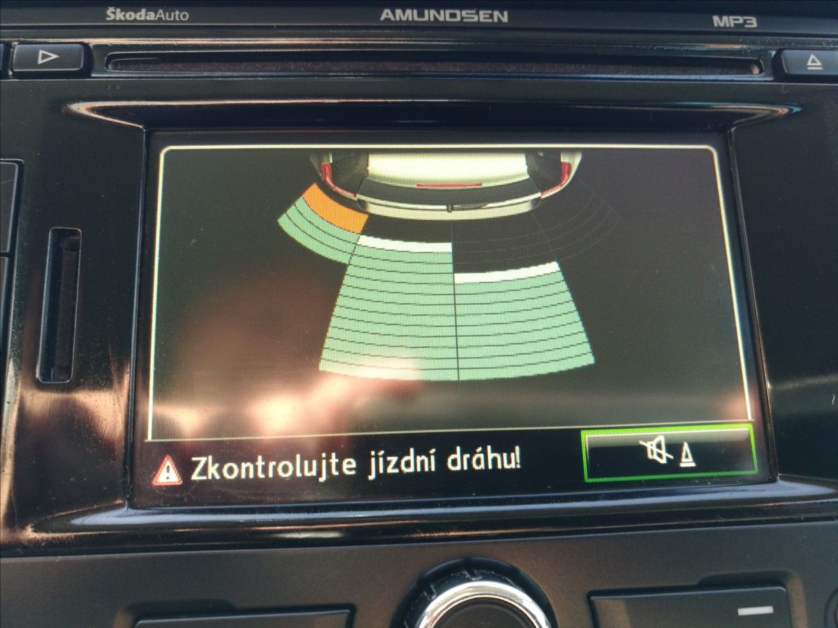 Škoda Yeti, 1,2 TSI Ambiente - fotka 6