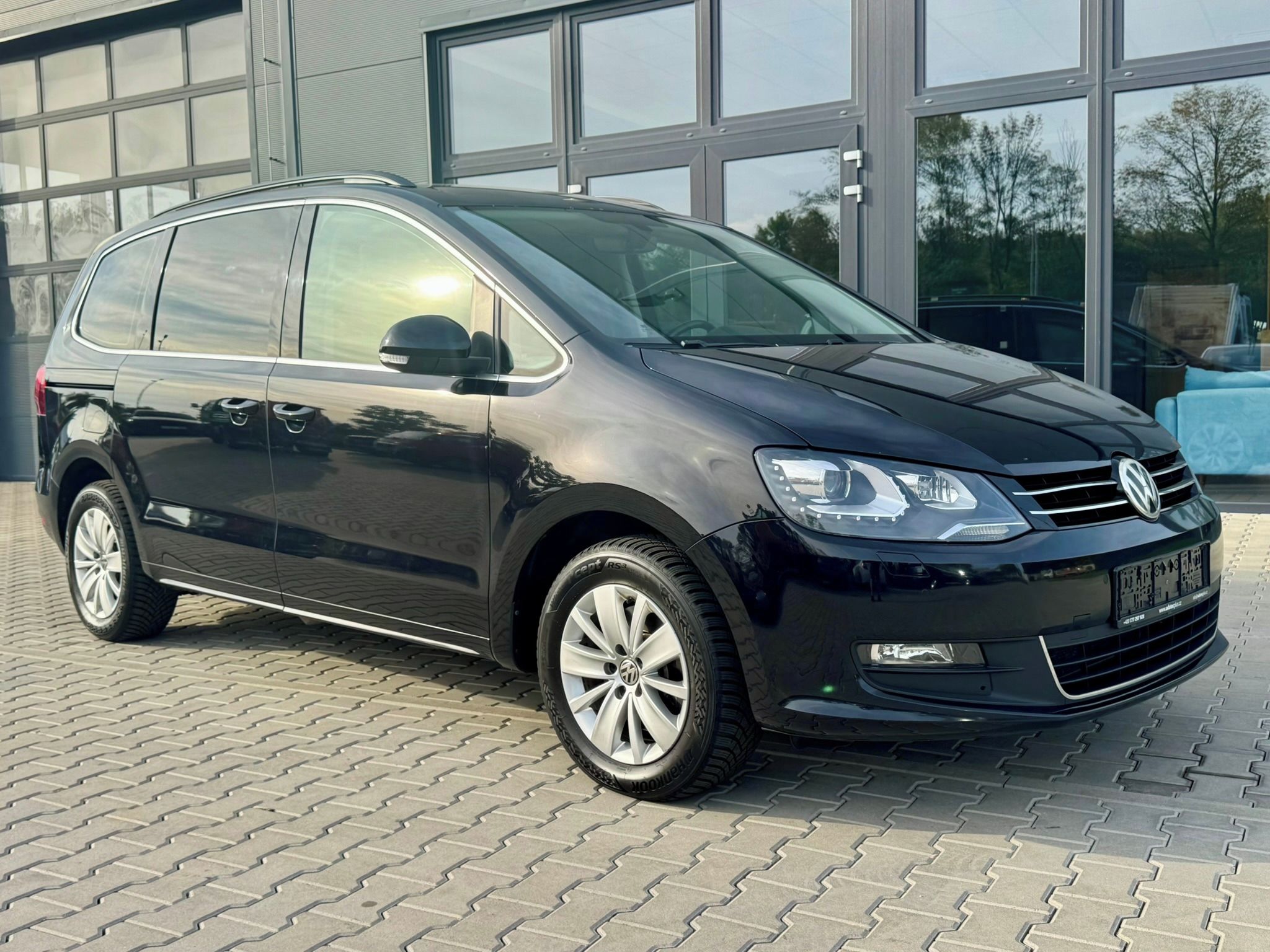 Volkswagen Sharan, 2.0 tdi Comfortline LED DPH - fotka 6