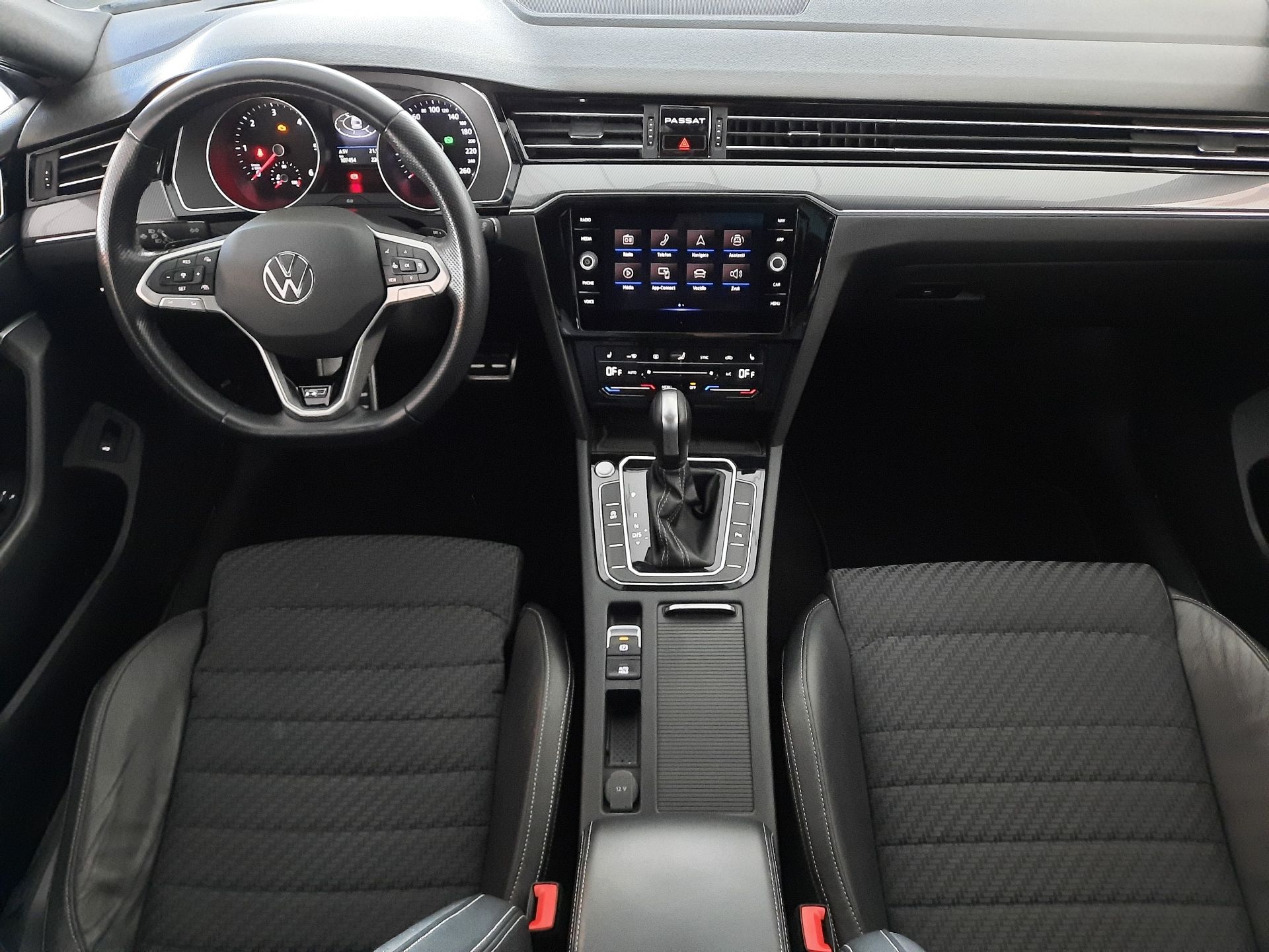 Volkswagen Passat Variant, R-Line 2.0 TDI (147kW/200k) DS - fotka 5