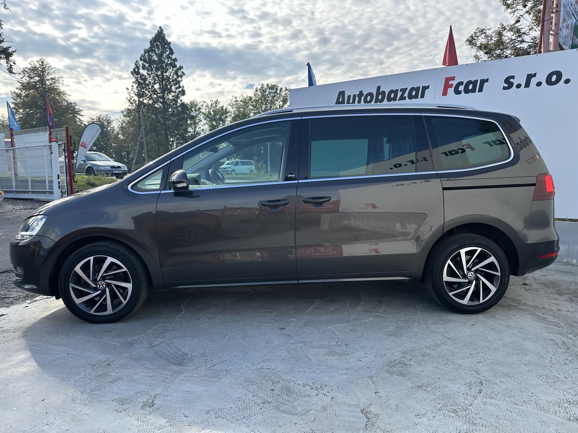 Volkswagen Sharan, 2.0 TDi Sound 110 Kw - fotka 4