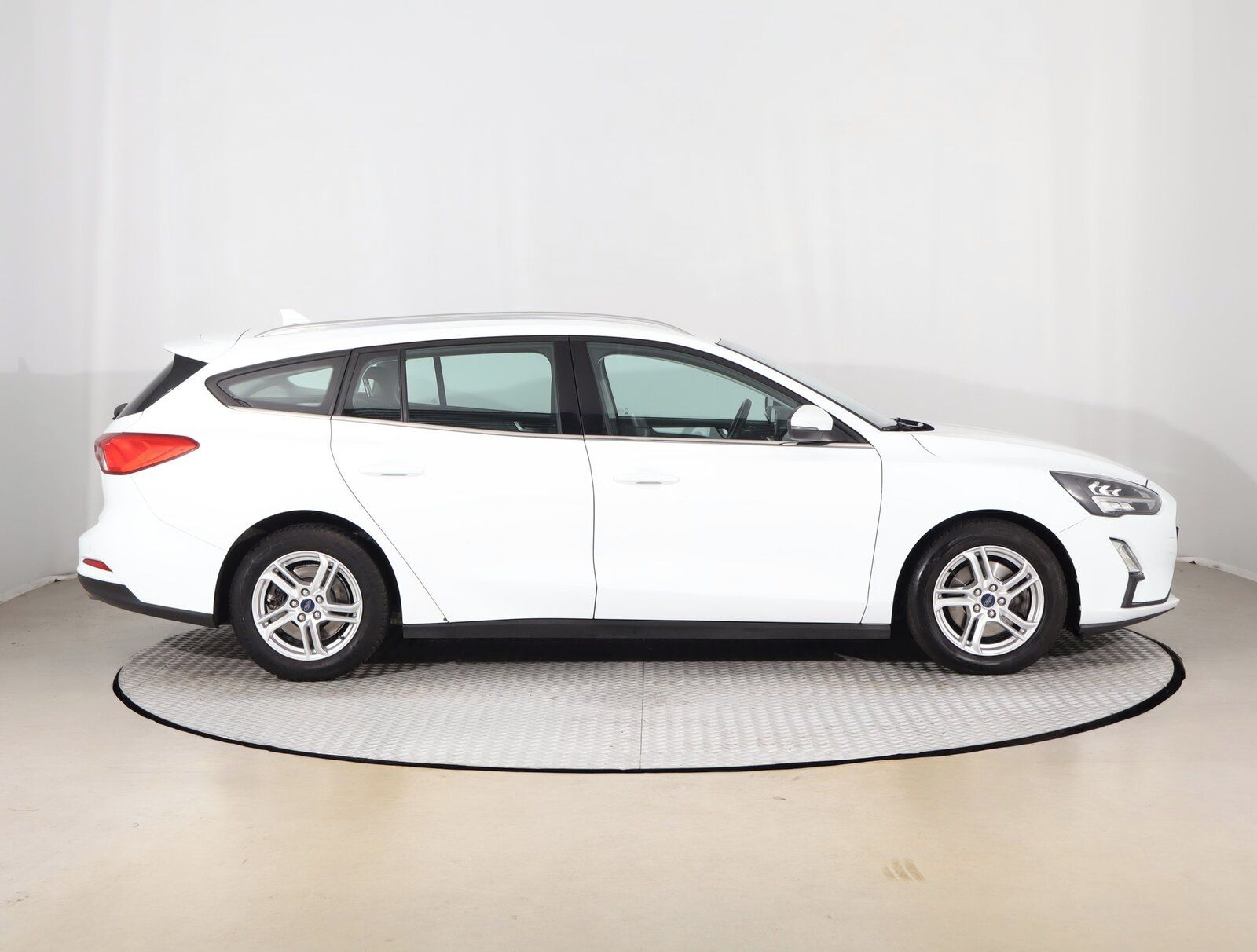 Ford Focus, 1.5 TDCi, Serv.kniha - fotka 6