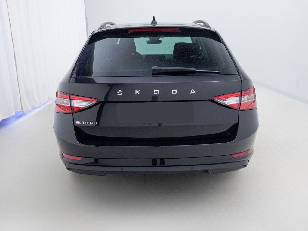 Škoda Superb, Combi 2.0 TDI Ambition*Kamera* - fotka 6