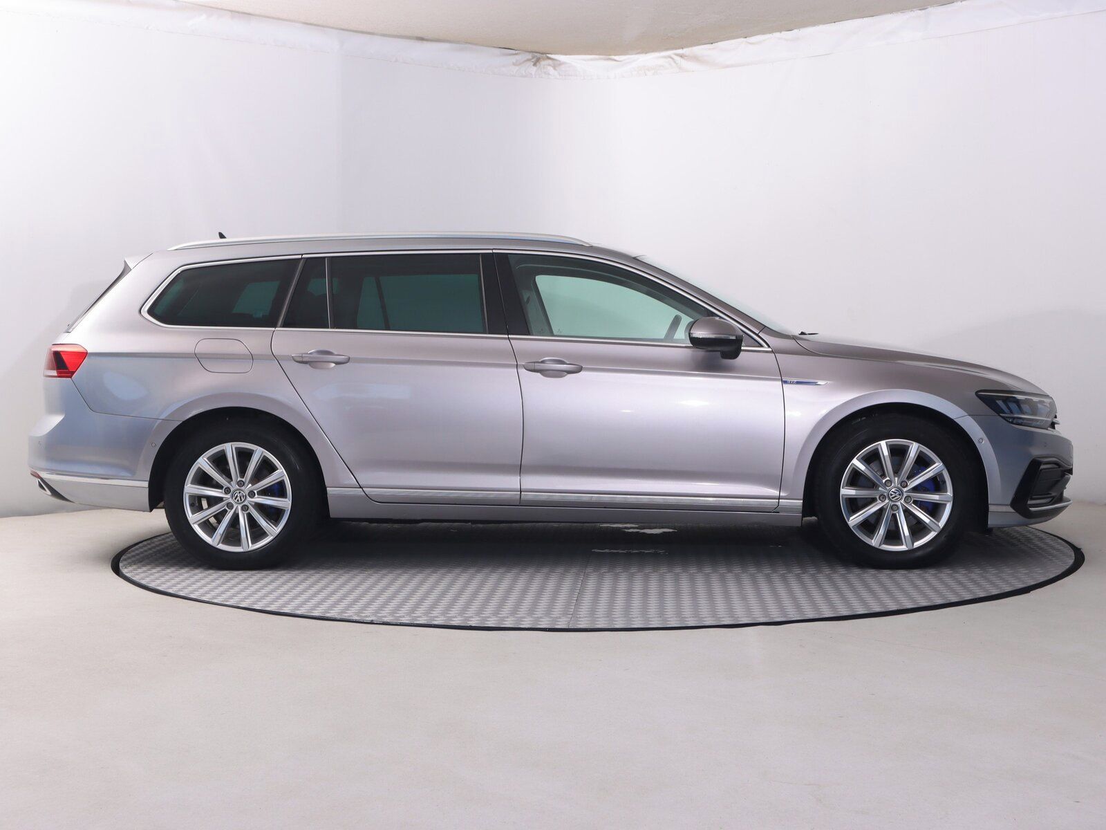 Volkswagen Passat, 1.4 GTE, Automat, Serv.kniha - fotka 6