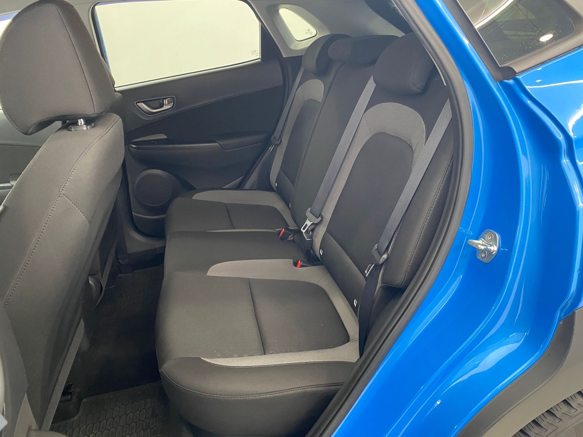 Hyundai Kona, 1.0 T-GDI 88kW Style - fotka 6