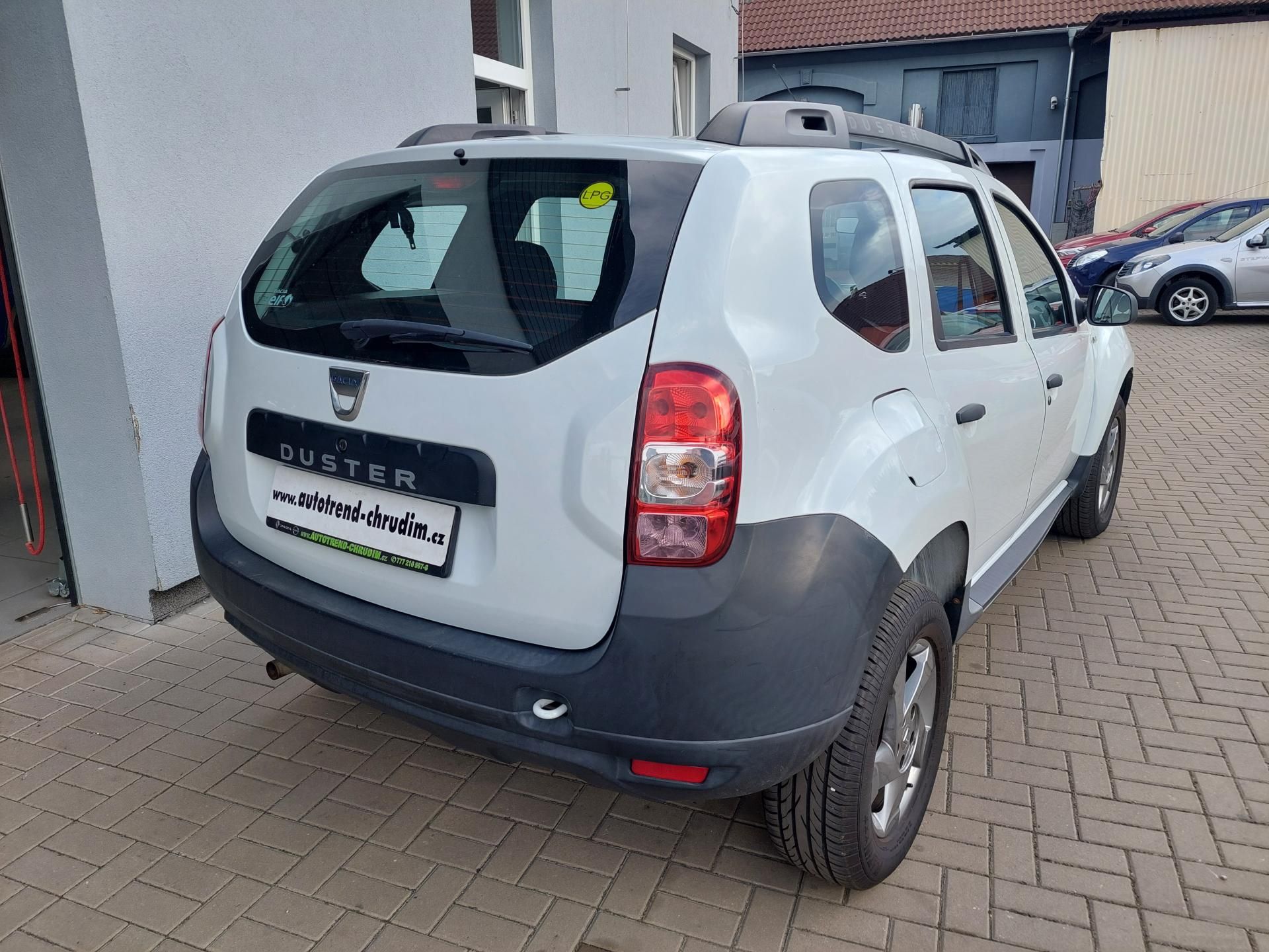 Dacia Duster, 1.6i-16v originalní LPG - fotka 5