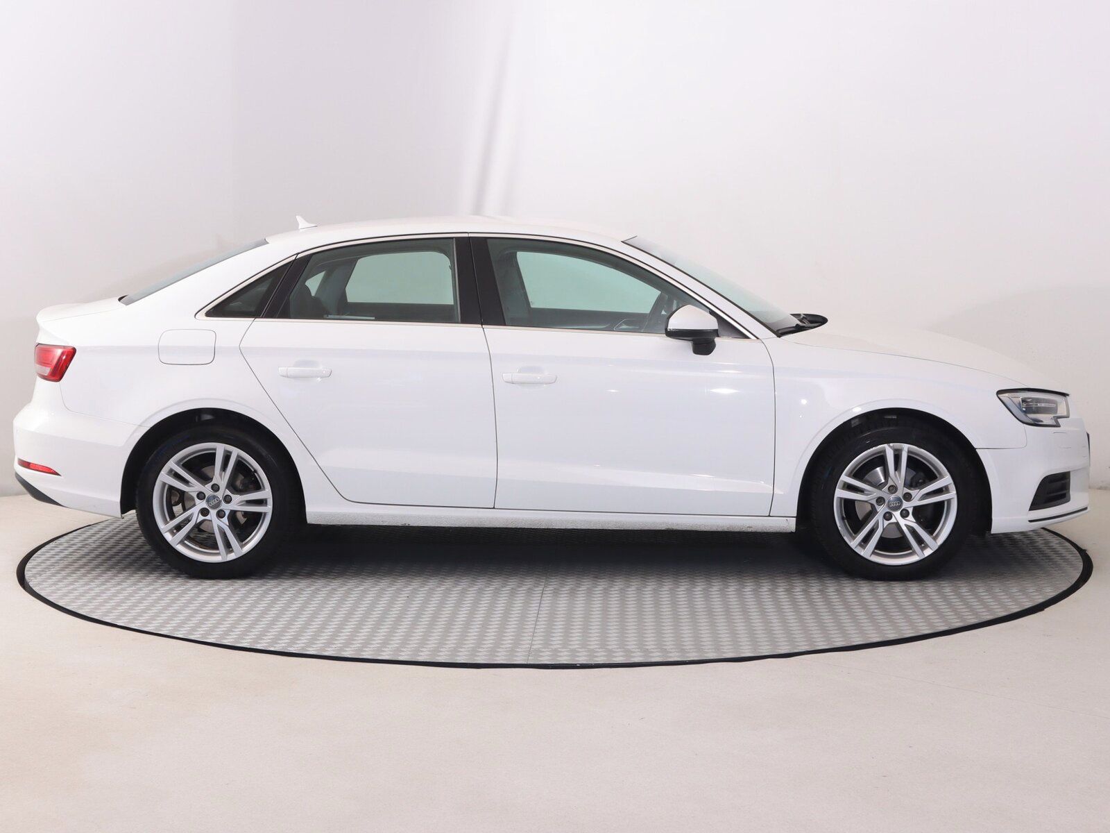 Audi A3, 1.4 TFSI, Automat, Serv.kniha - fotka 6