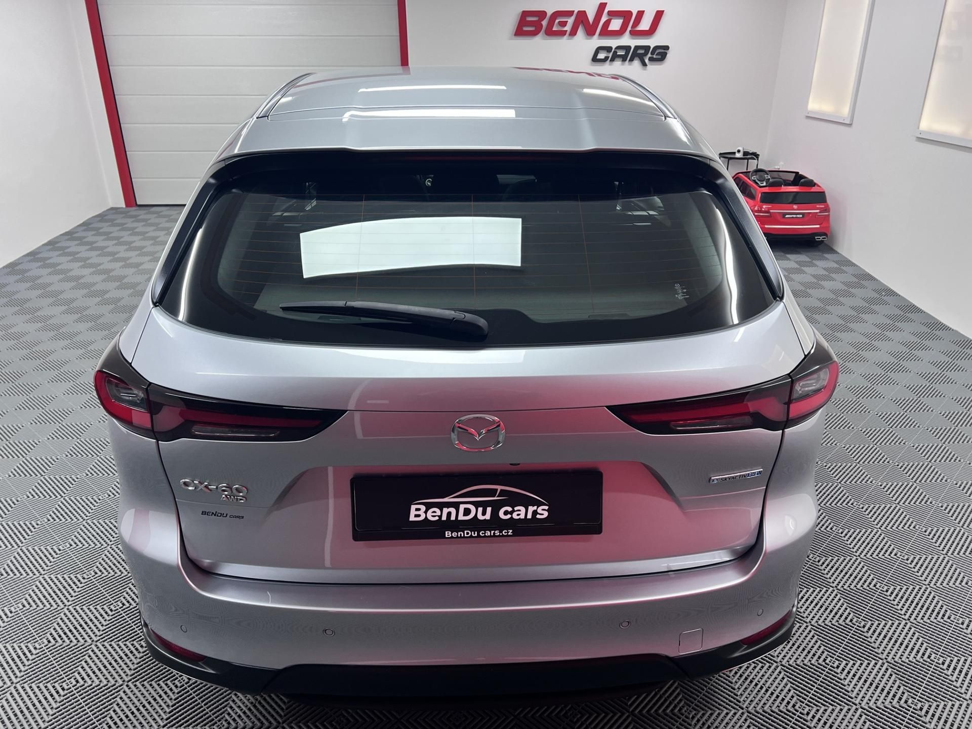 Mazda CX-60, 2.5 e-Skyactiv PHEV 241 kW 4x4 - fotka 5