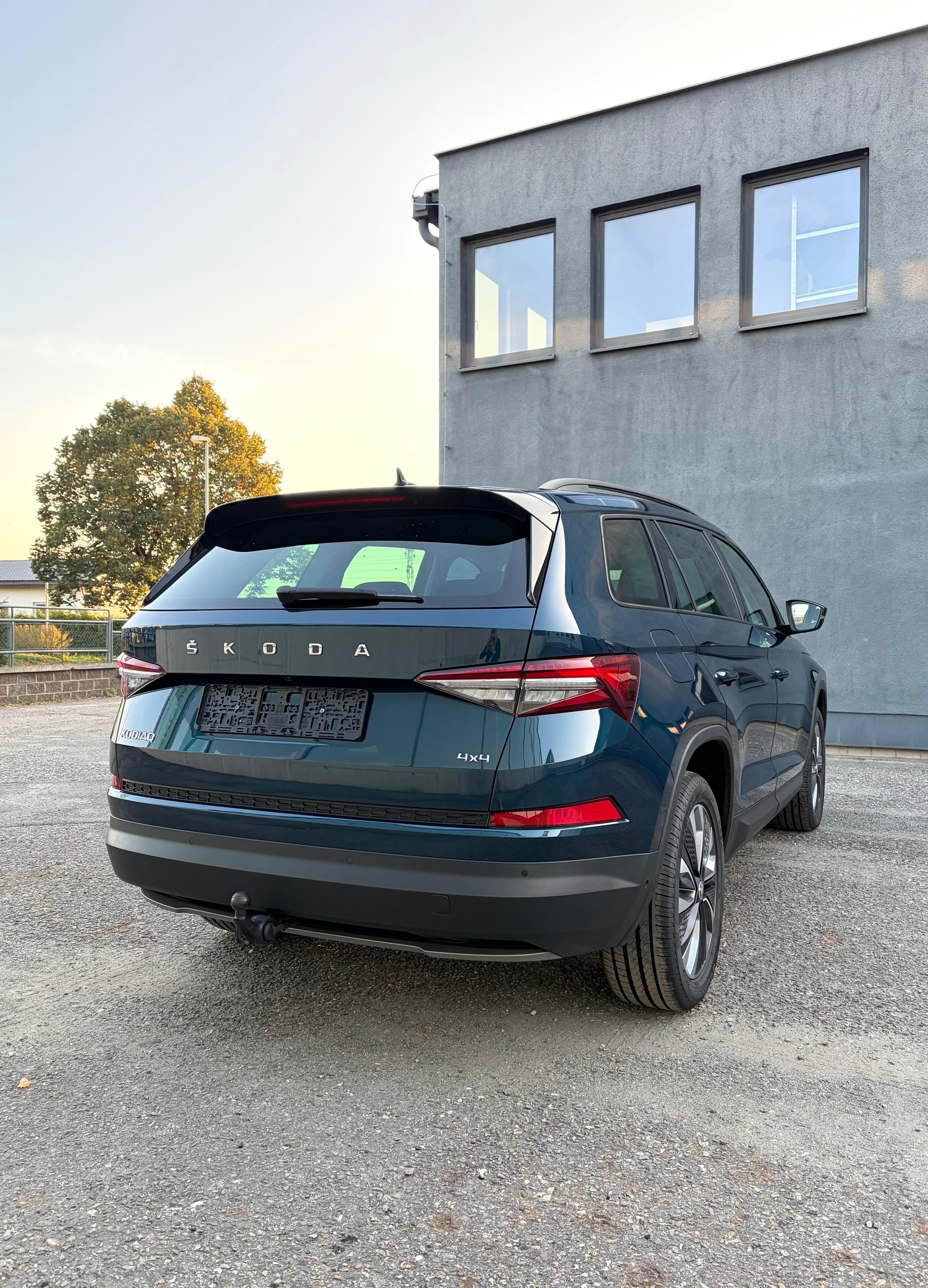 Škoda Kodiaq, 2.0TSI 140kw DSG TAŽNÉ WEBASTO - fotka 6