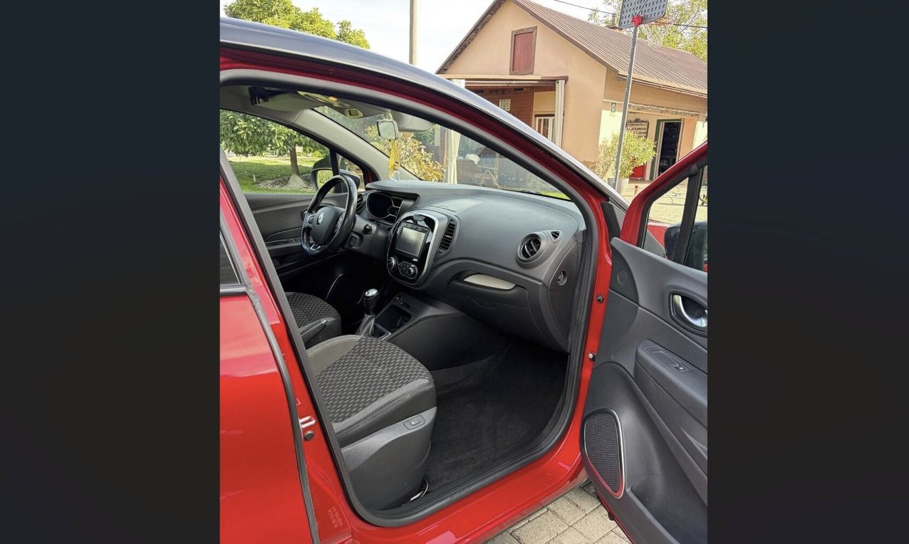 Renault Captur - fotka 4