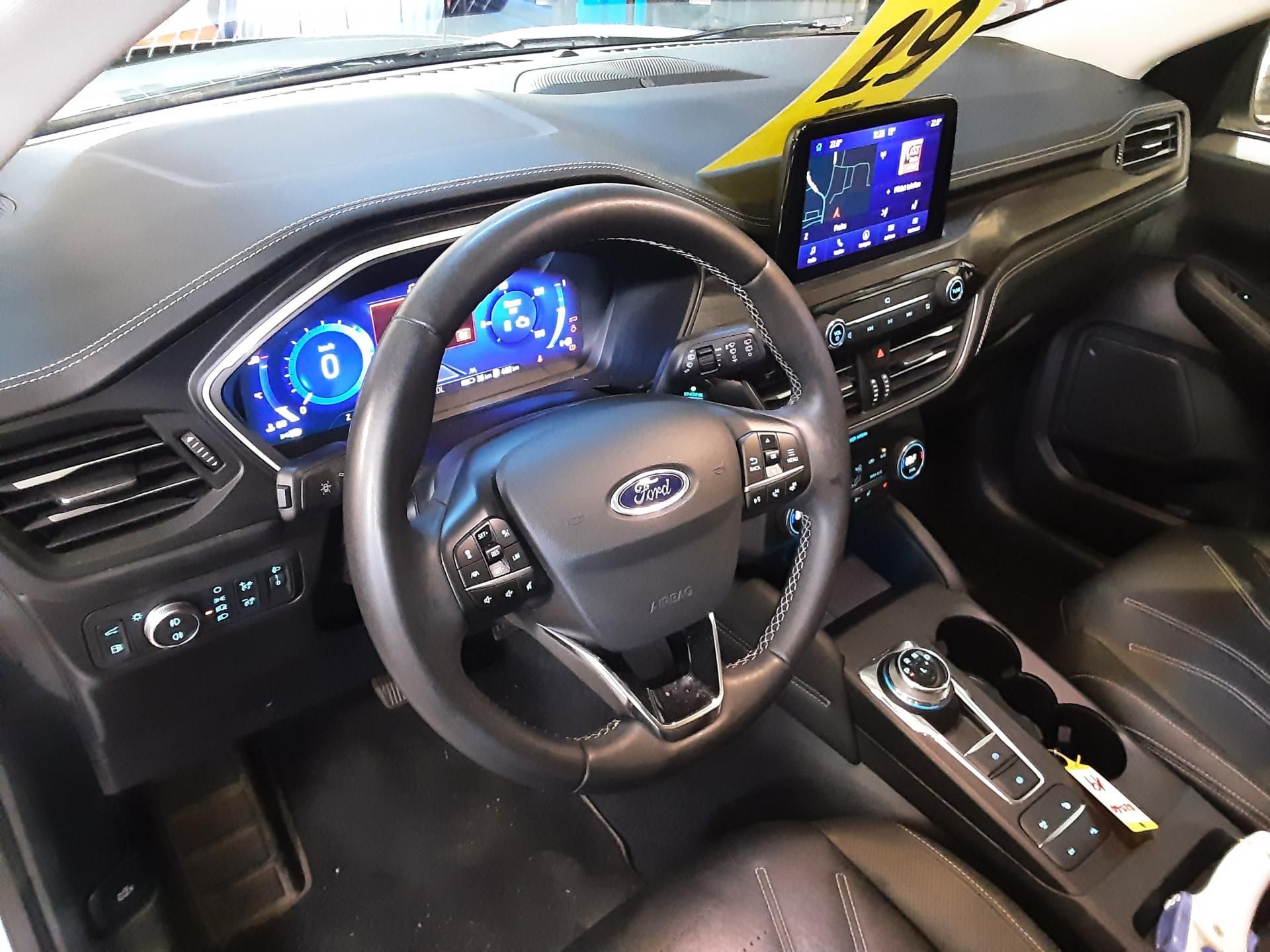 Ford Kuga, 2.5i PHEV 165 kW Vignale AT - fotka 3