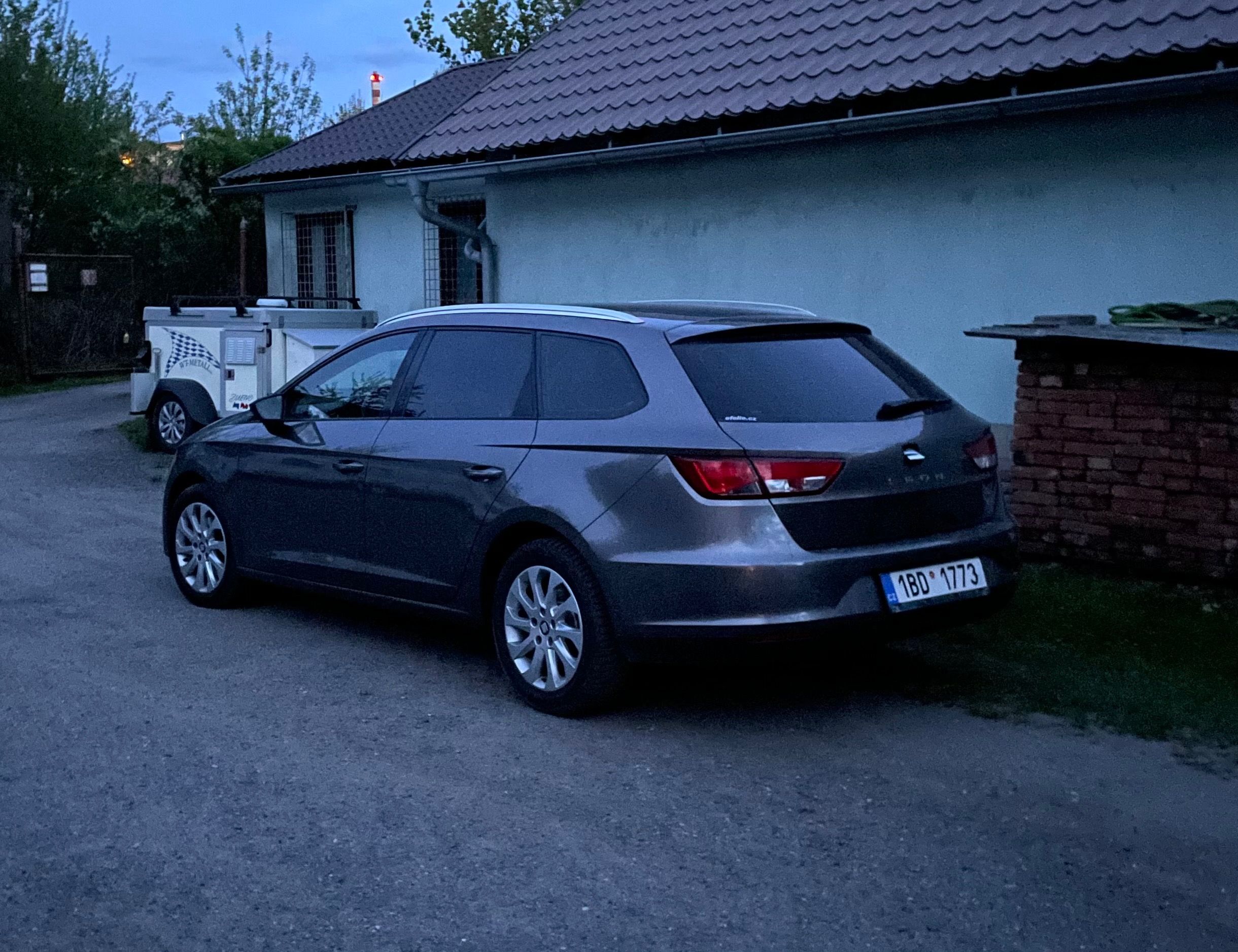 Seat Leon, 1.4 TGI koupeno v CZ, serviska - fotka 5