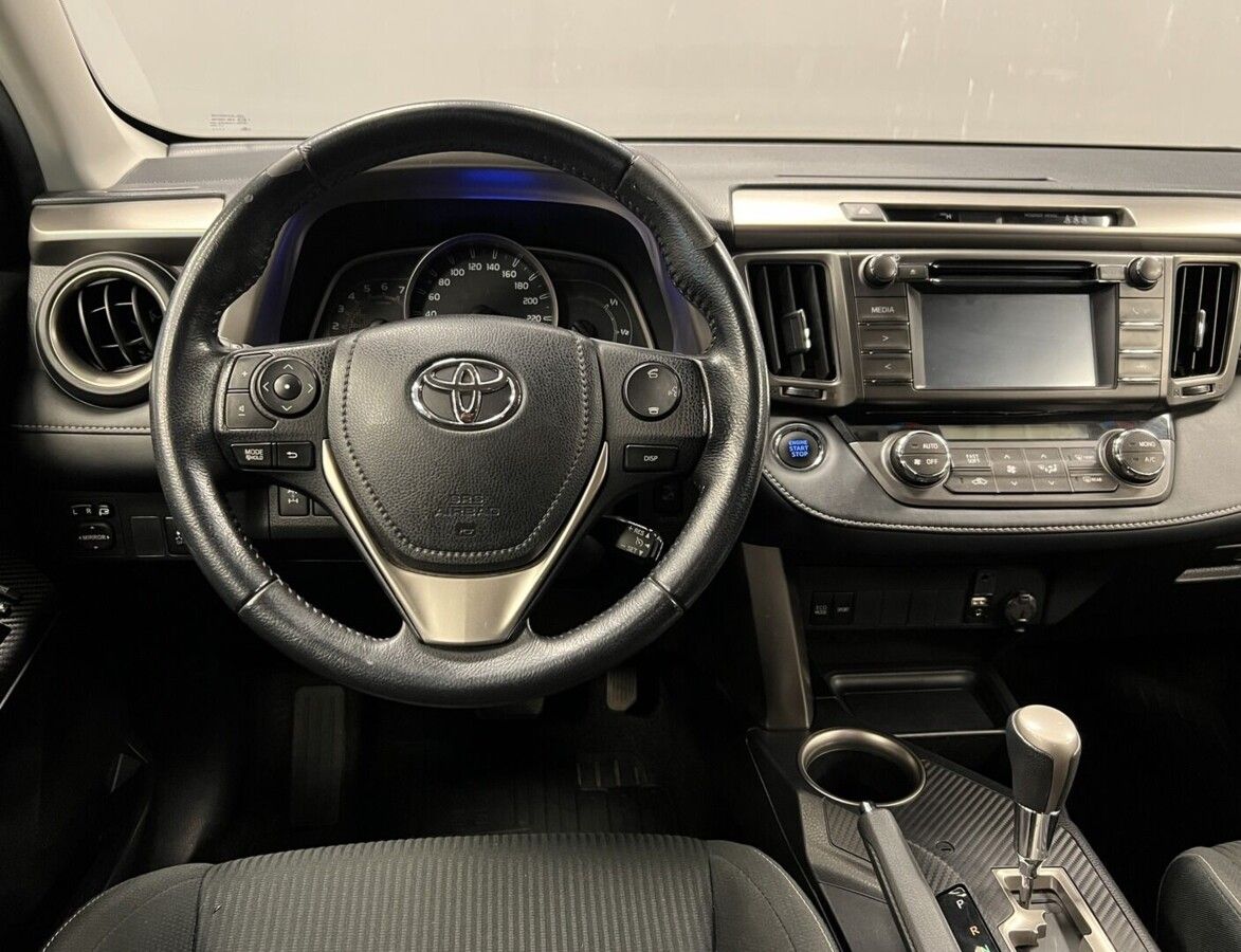 Toyota Rav4, 2.2 AT D-CAT  ACTIVE DESIGN SM - fotka 5