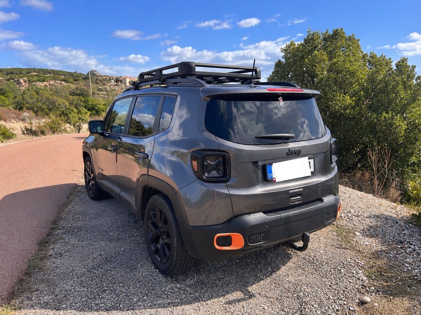 Jeep Renegade, Jeep Renegade 1.6 MultiJet AT - fotka 4