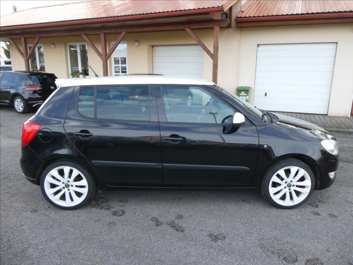 Škoda Fabia, 1,2 TSi, 2 x kola, po servise - fotka 2