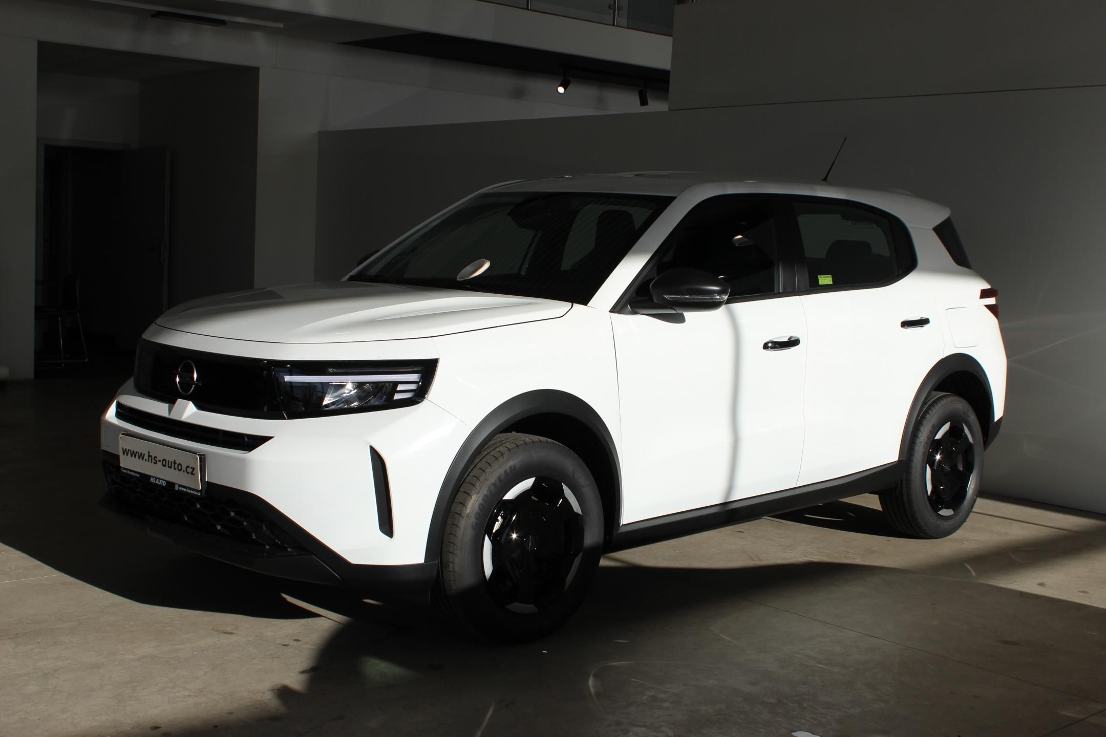 Opel Frontera, Edition Hybrid 1.2 TURBO 81kW - fotka 3