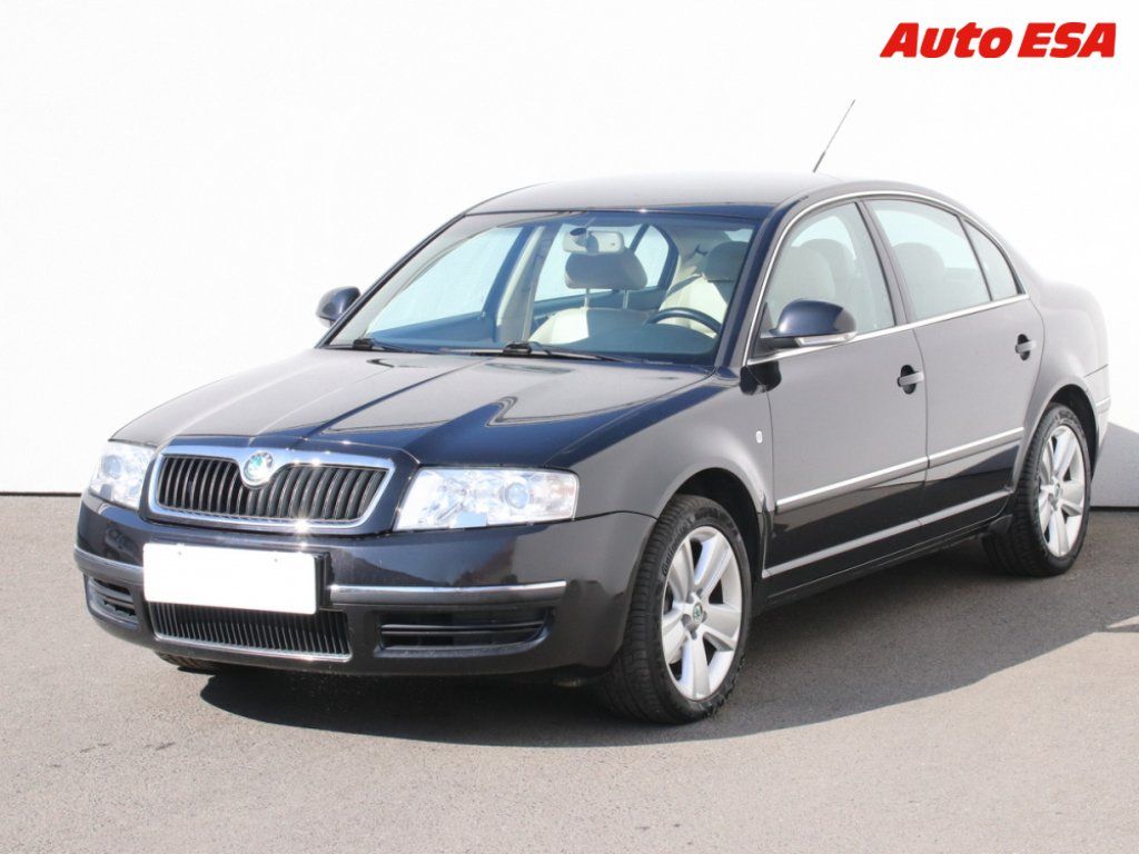 Škoda Superb, 2.5TDi - fotka 3
