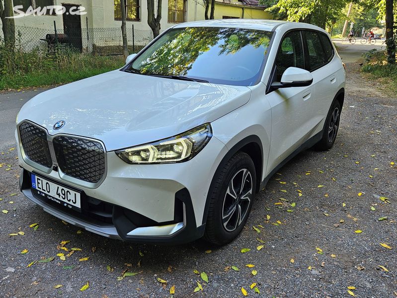 BMW iX1, TOP výbava, SOH 97%, DPH